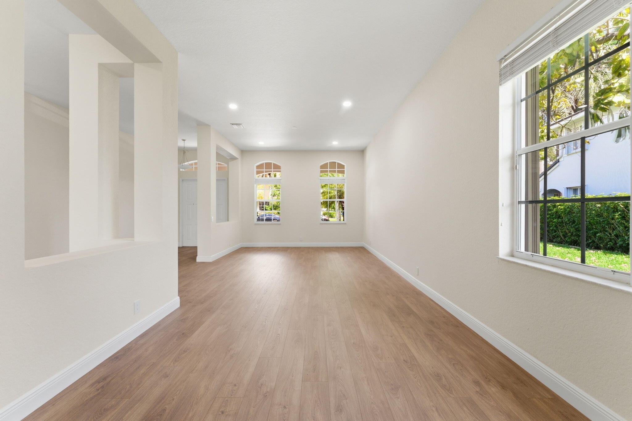 1112 Skylark Drive