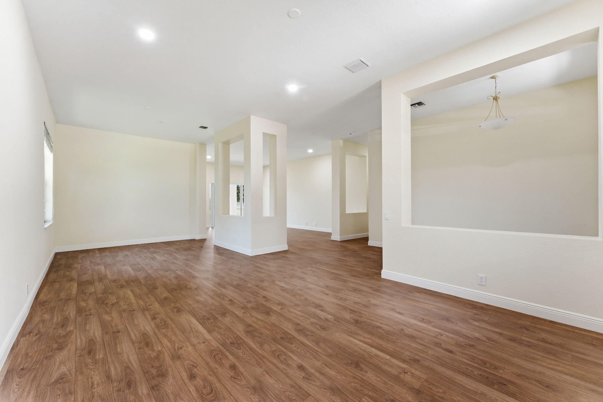 1112 Skylark Drive