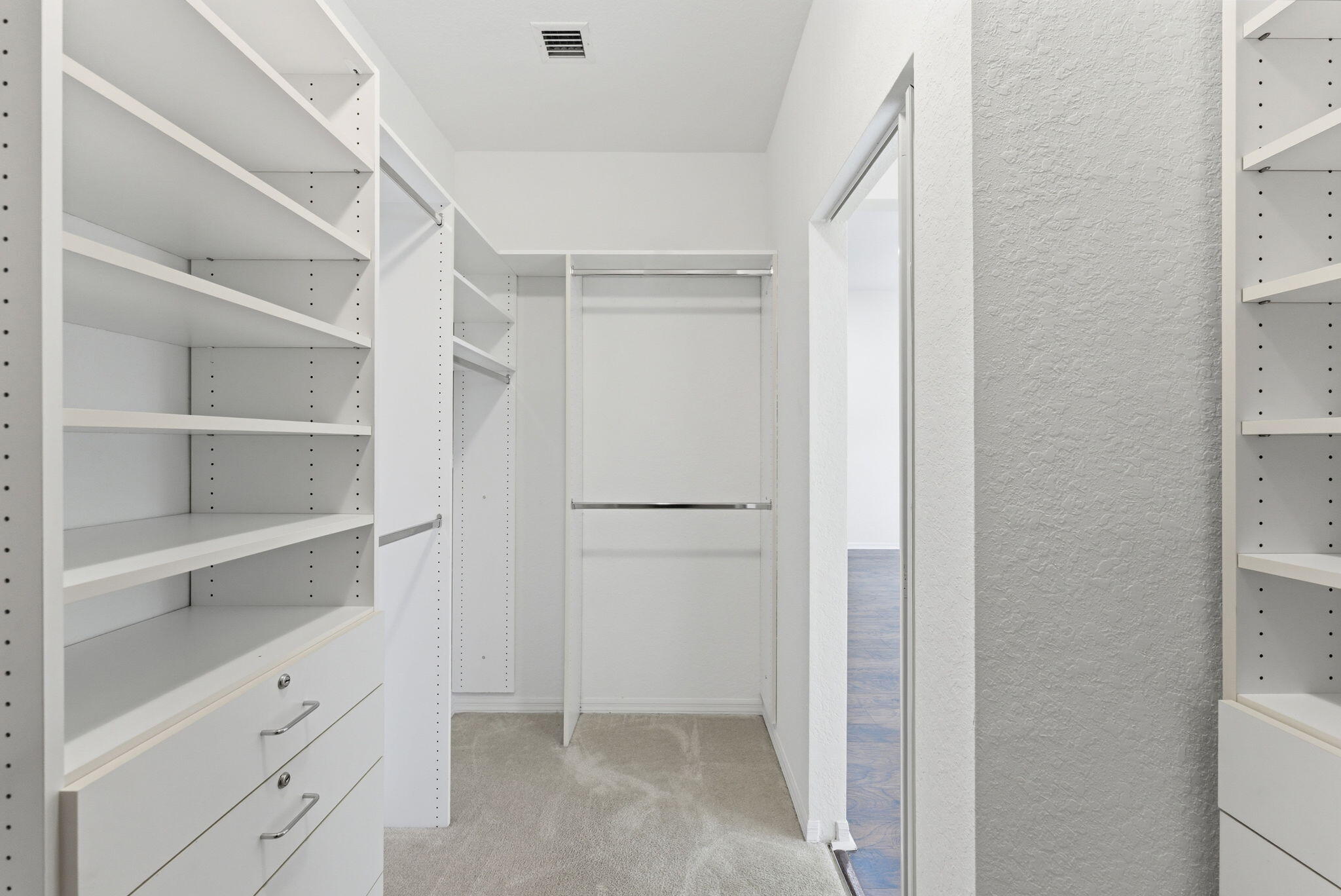 1112 Skylark Drive