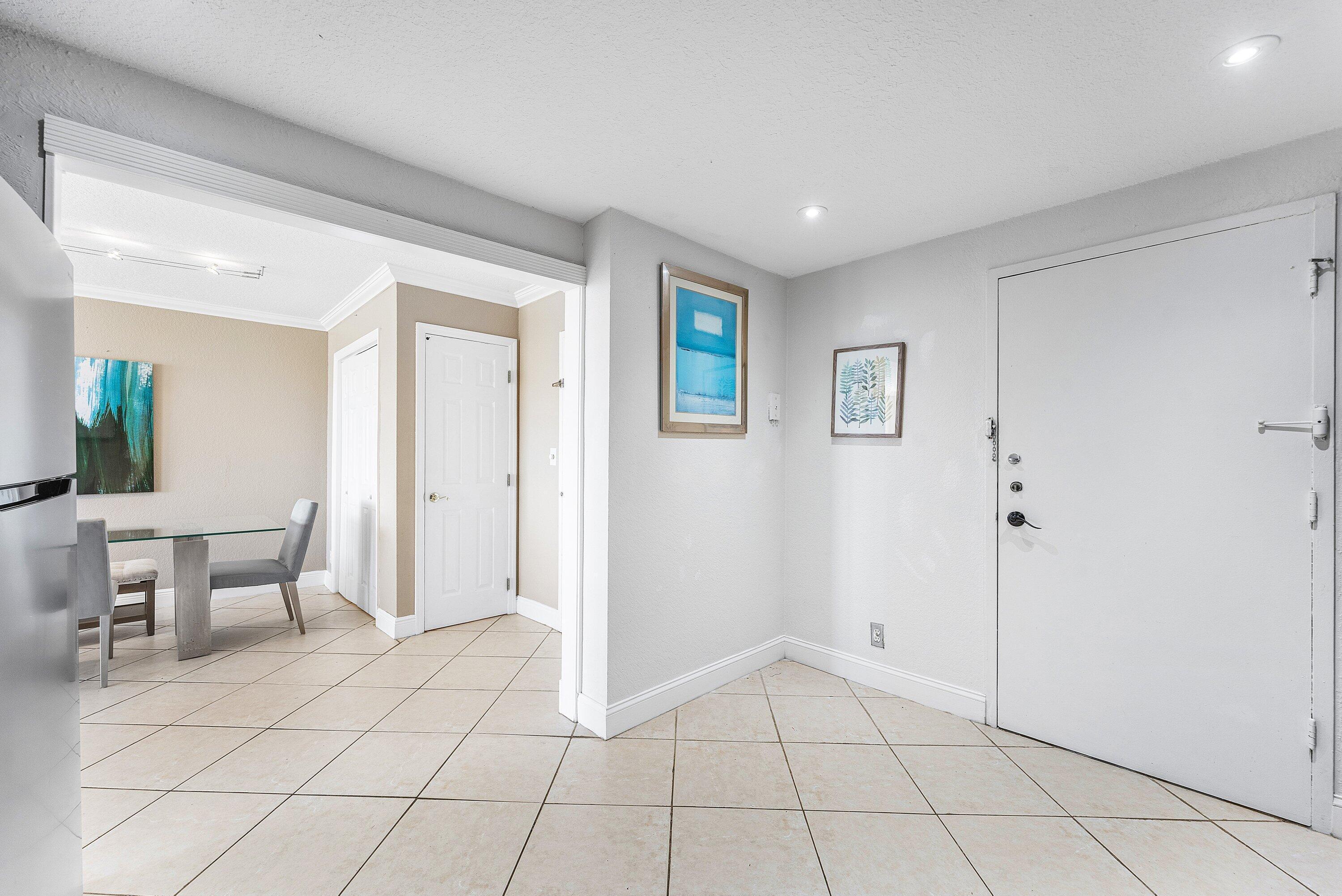 1600 S Ocean Drive 7h