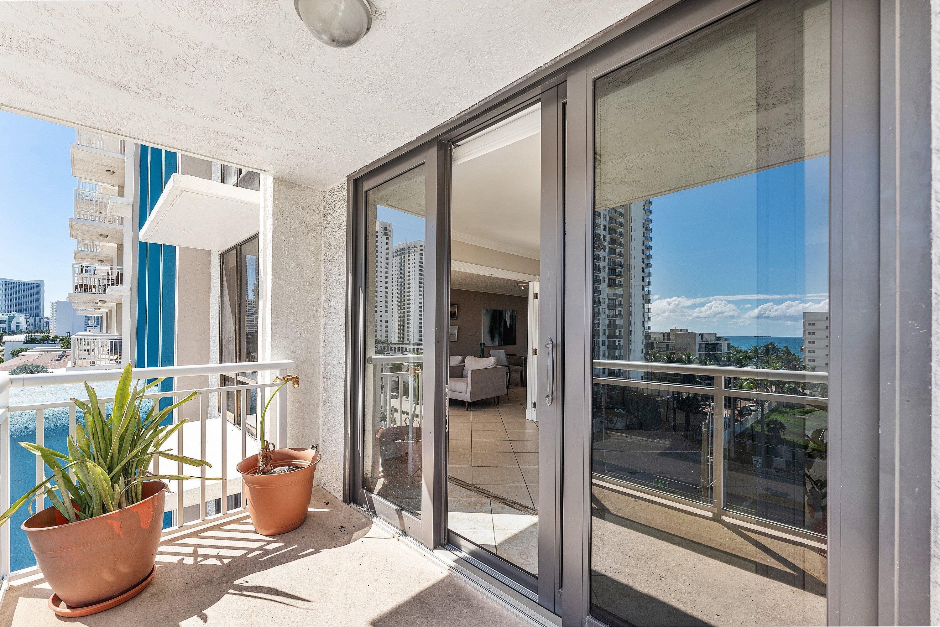 1600 S Ocean Drive 7h