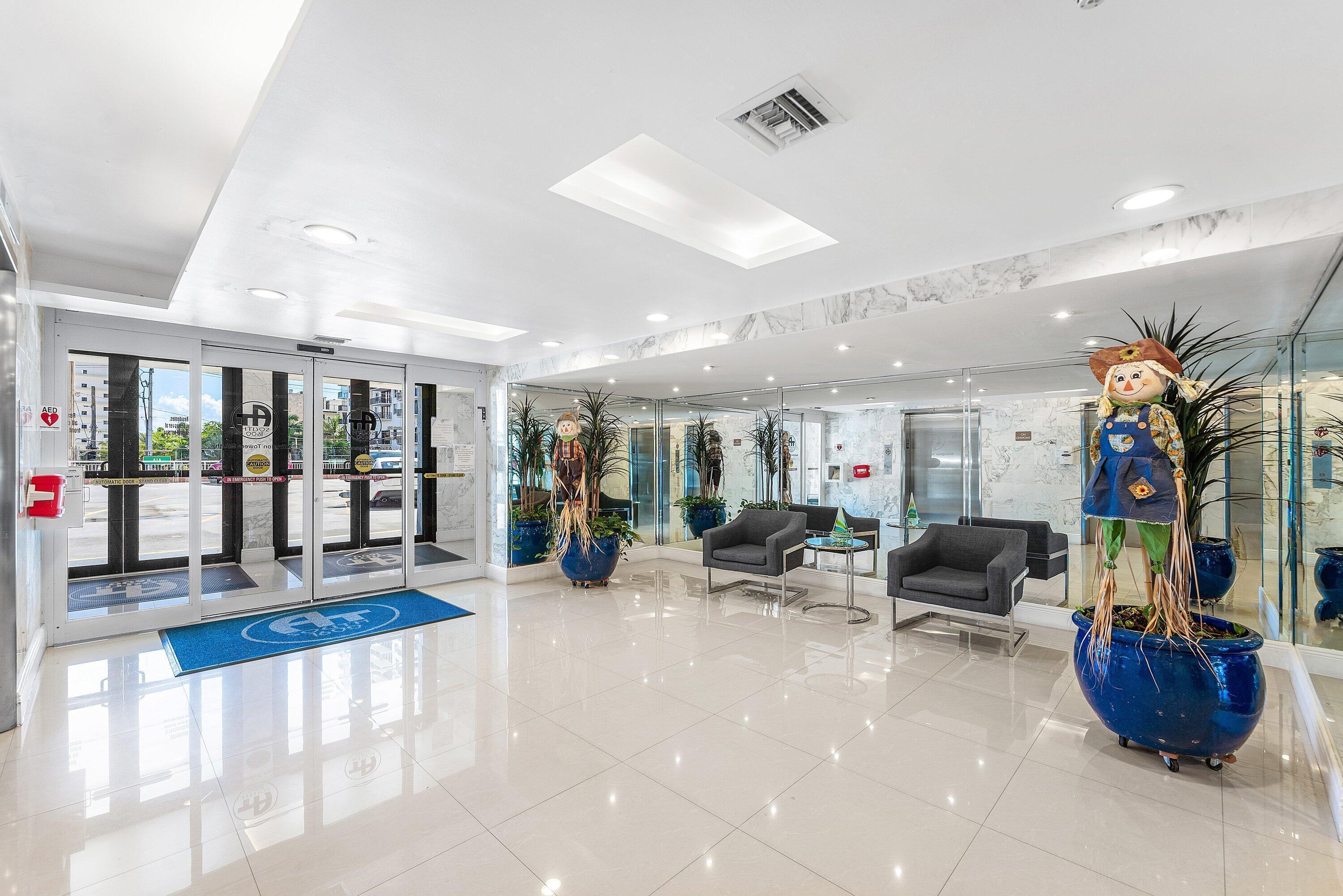 1600 S Ocean Drive 7h