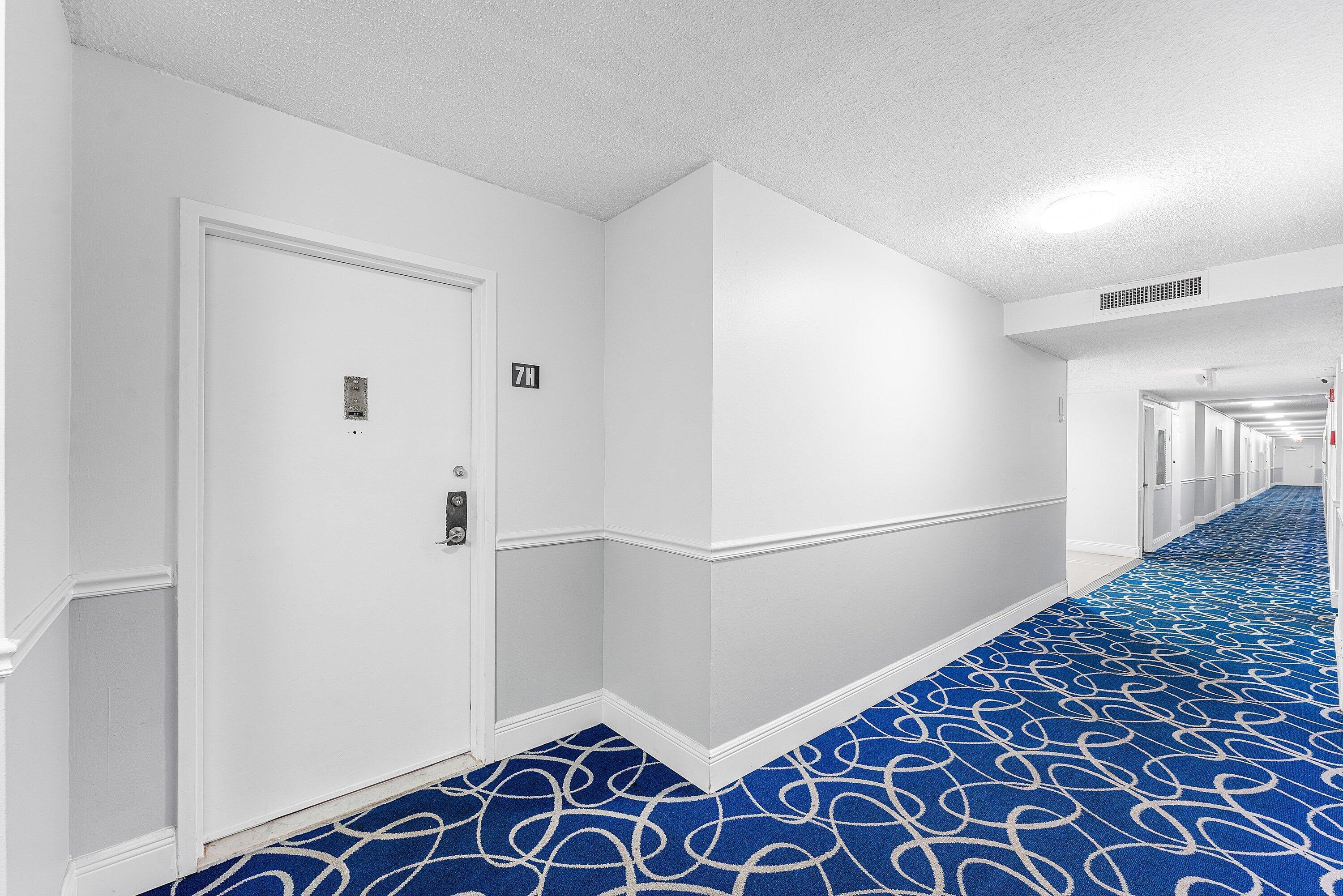 1600 S Ocean Drive 7h