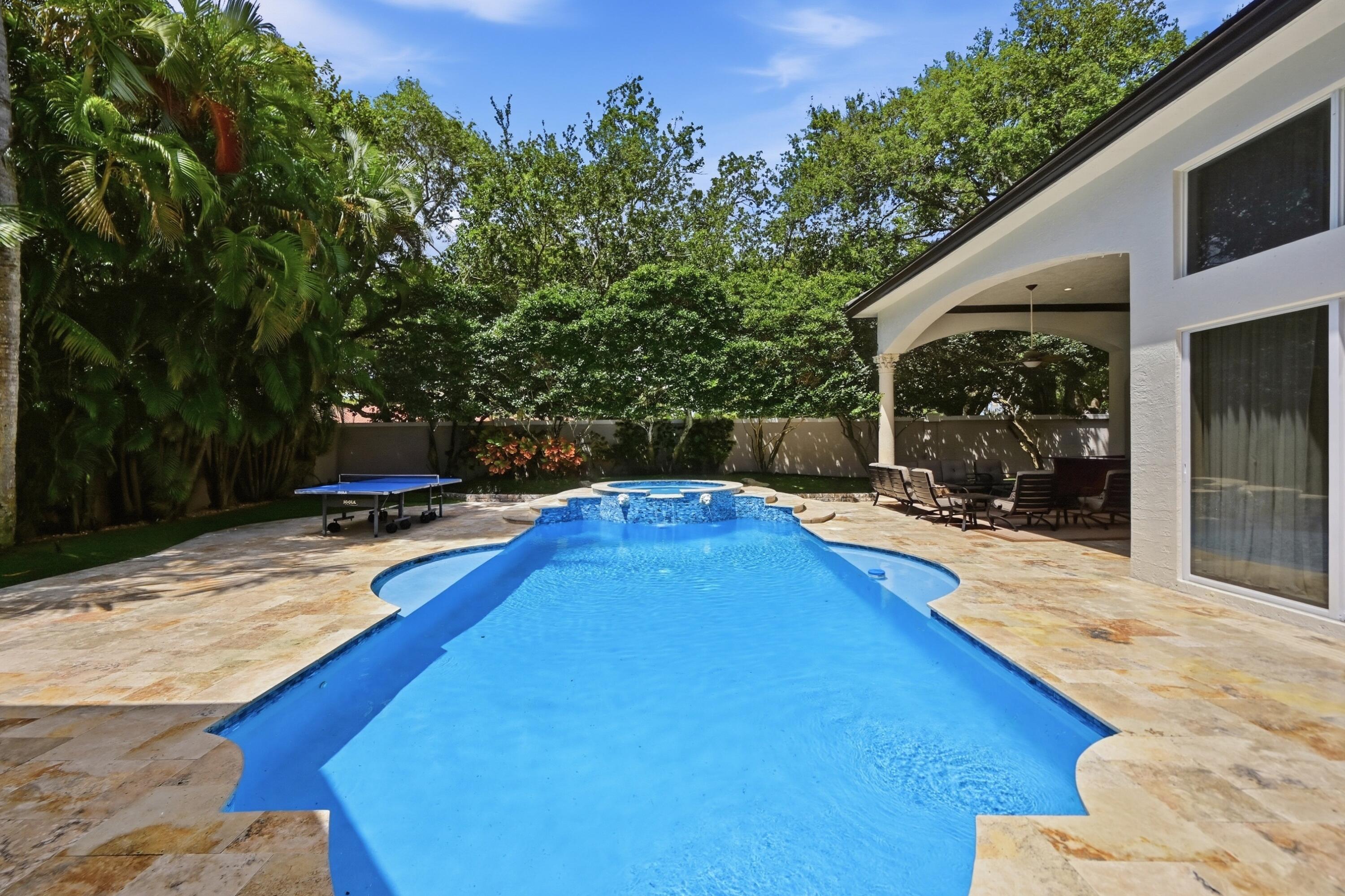 2425 NW 49th Lane