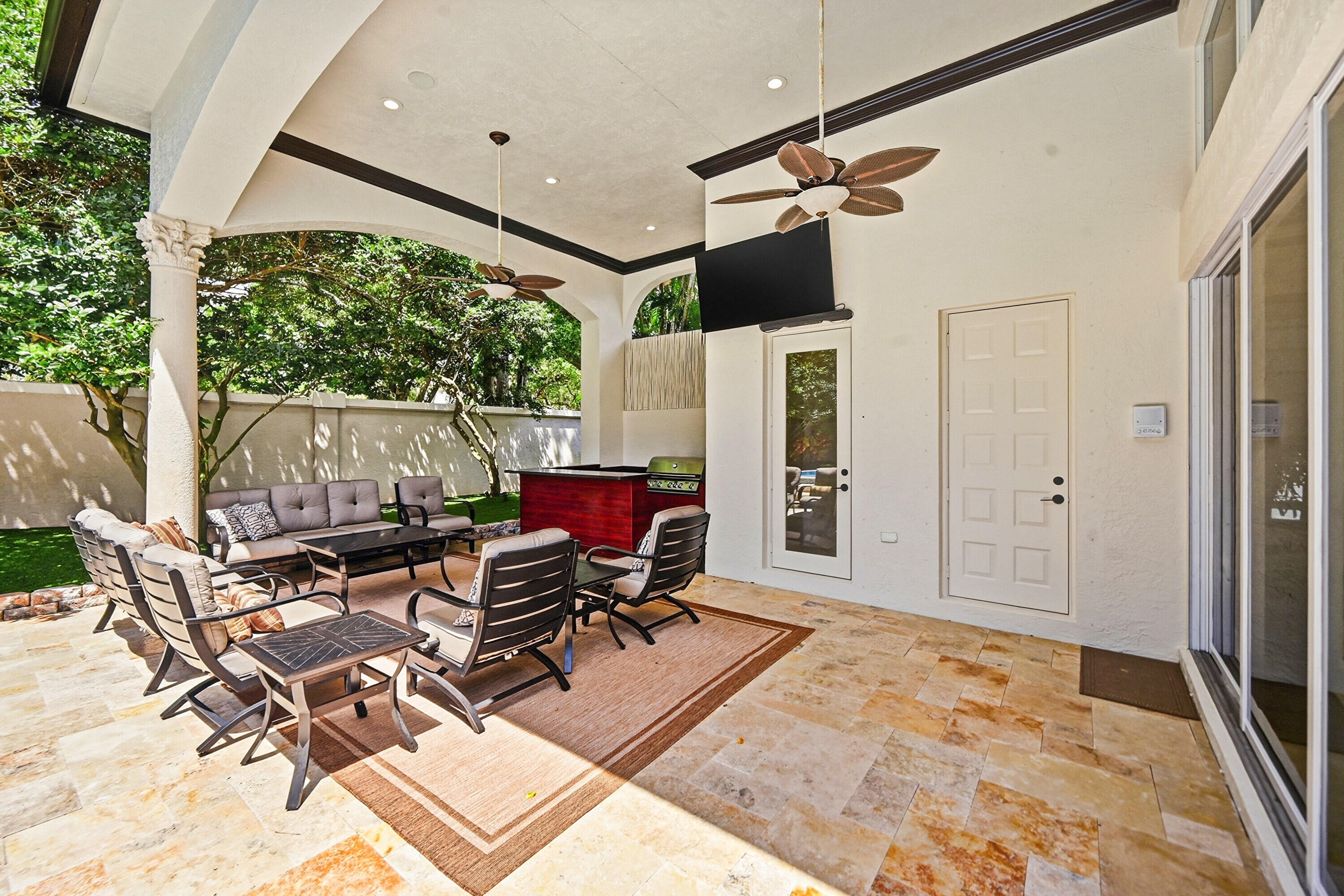 2425 NW 49th Lane