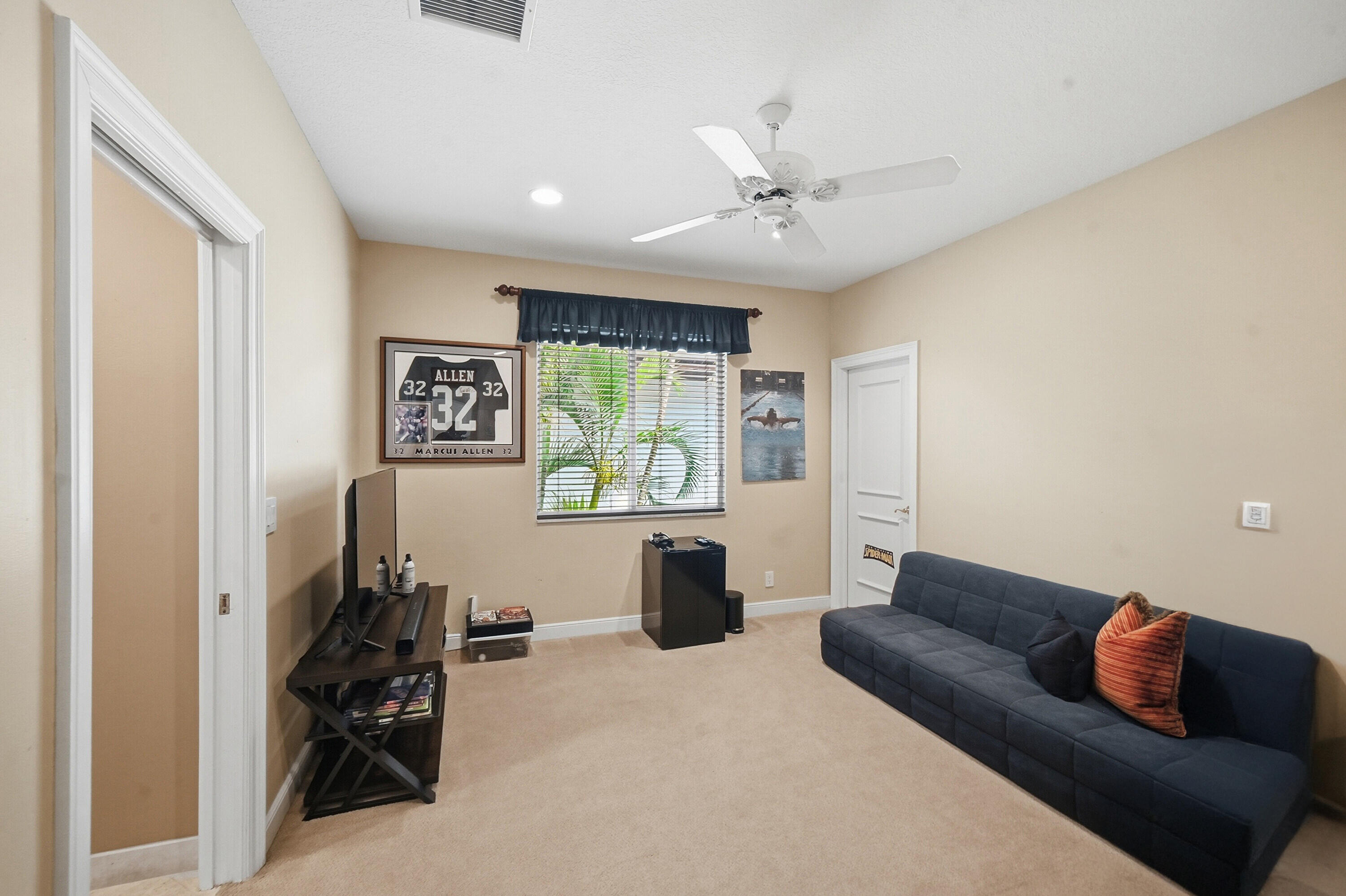 2425 NW 49th Lane
