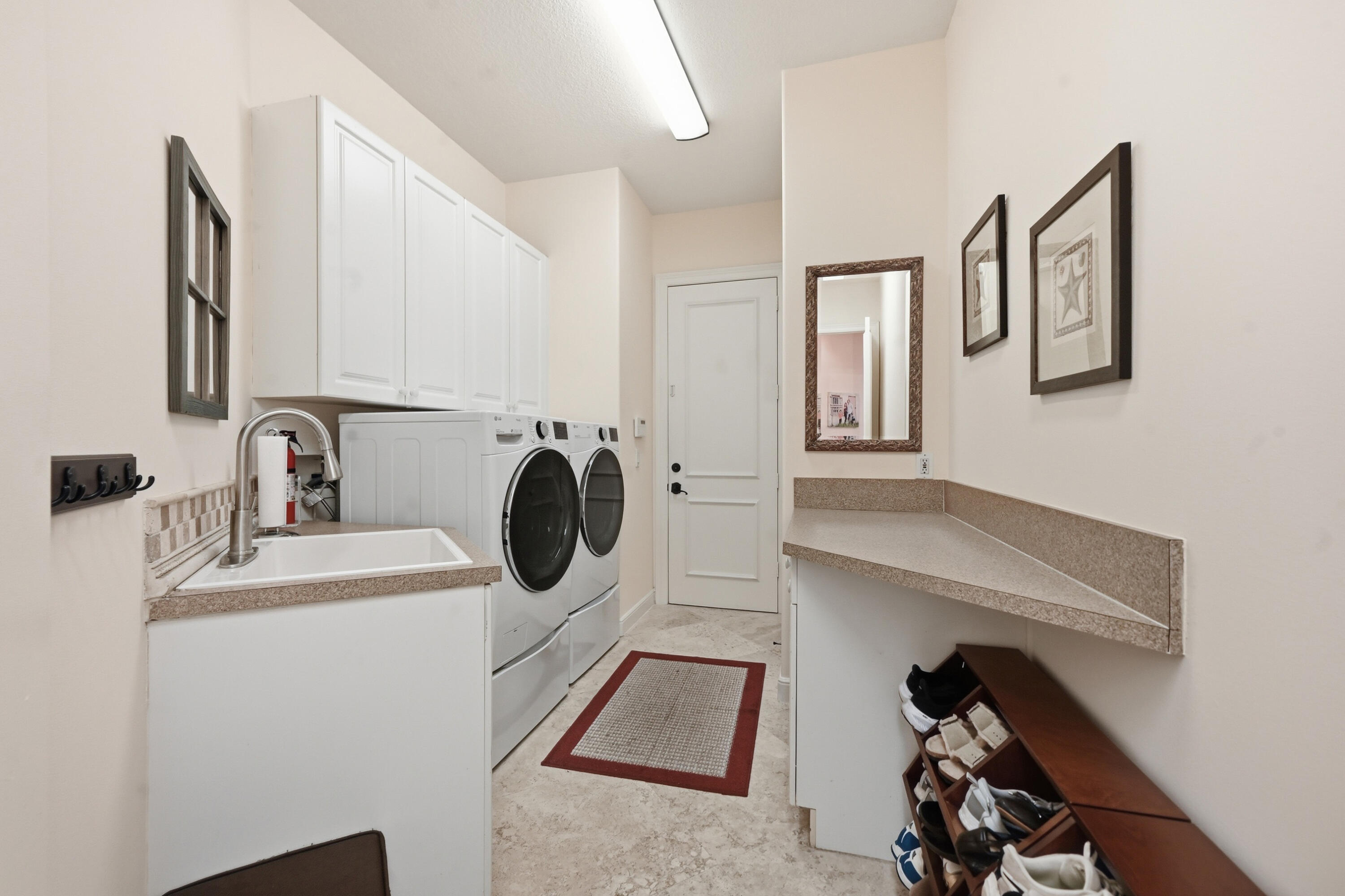 2425 NW 49th Lane