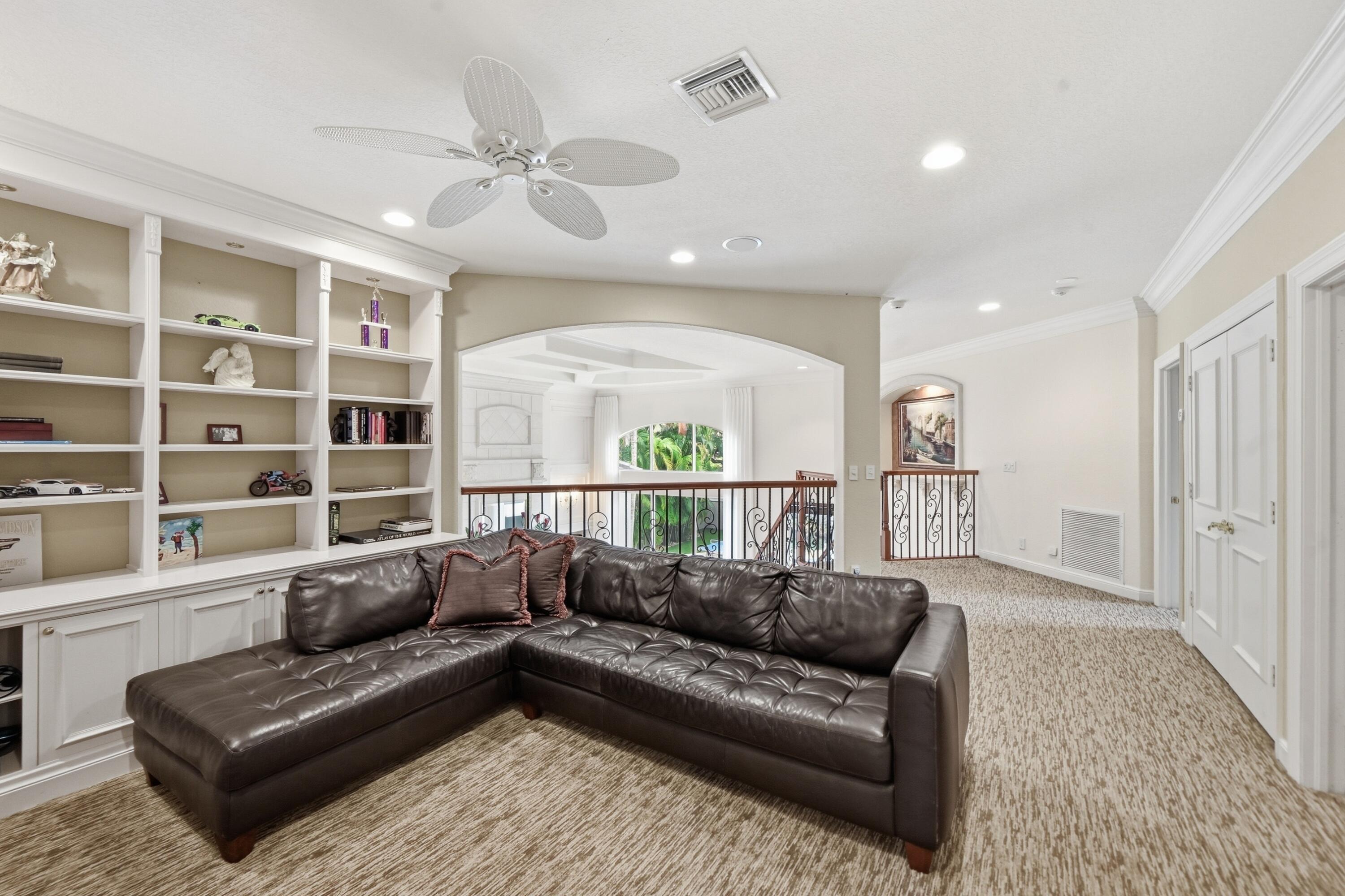 2425 NW 49th Lane