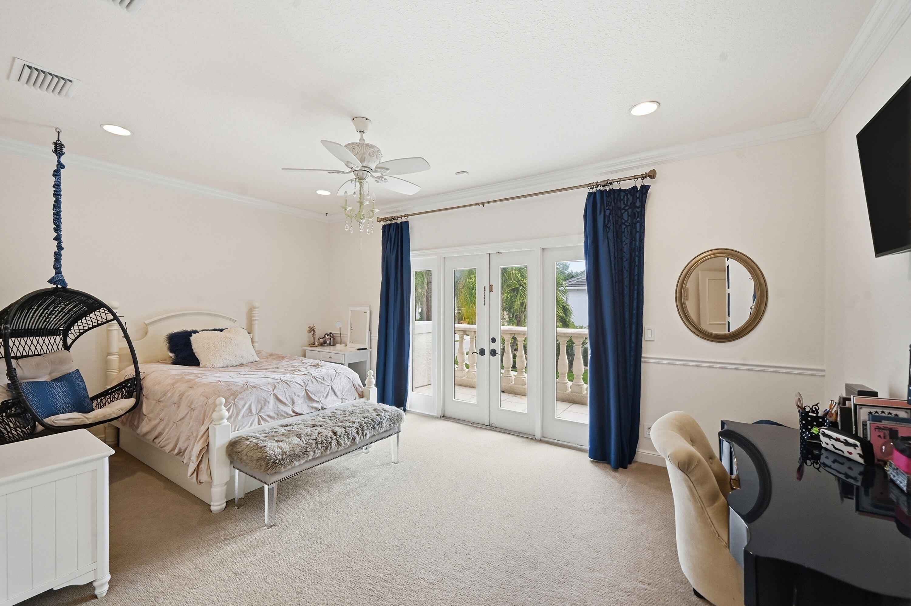 2425 NW 49th Lane