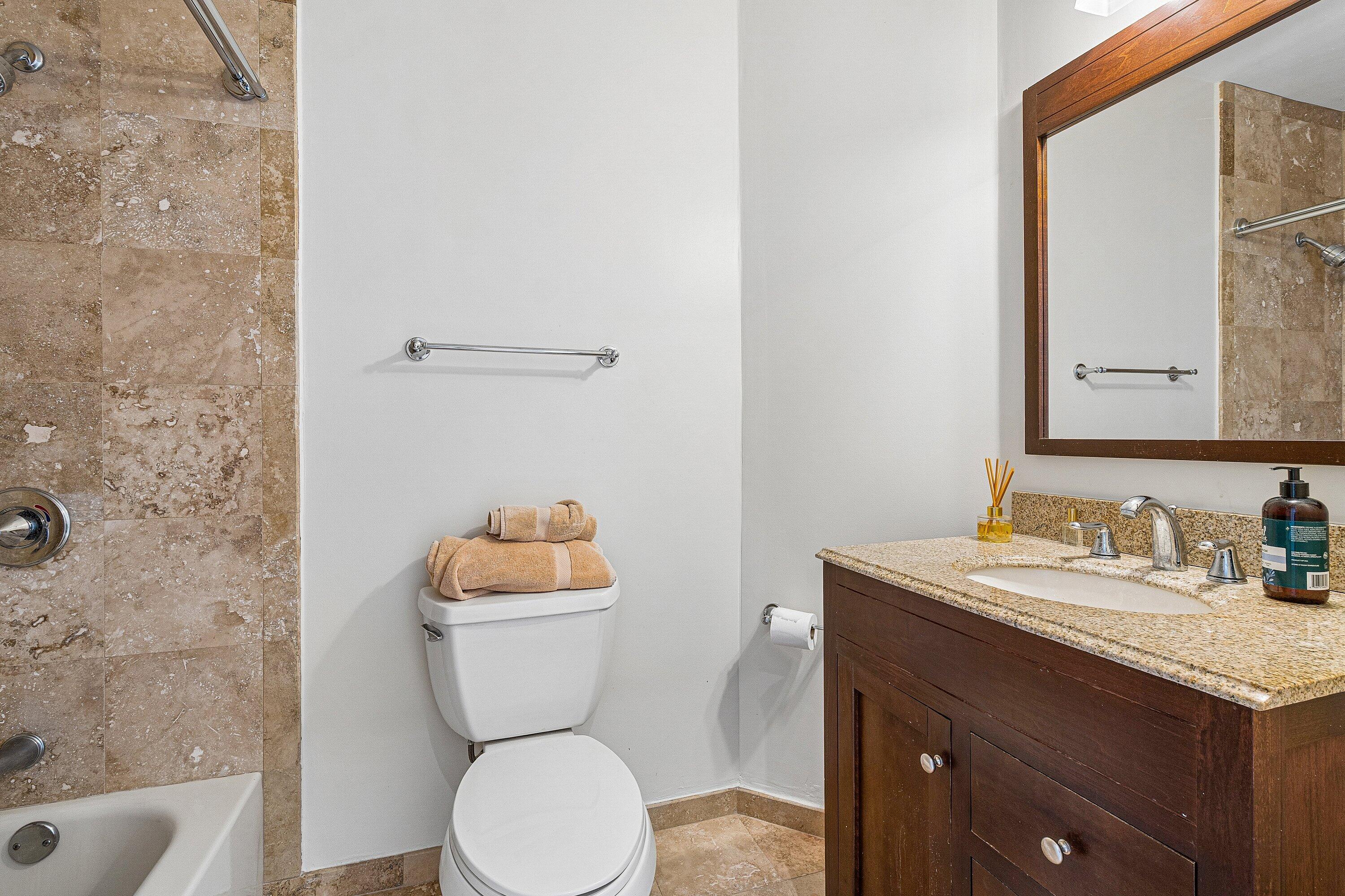 300 SE 5th Avenue Ph 8120