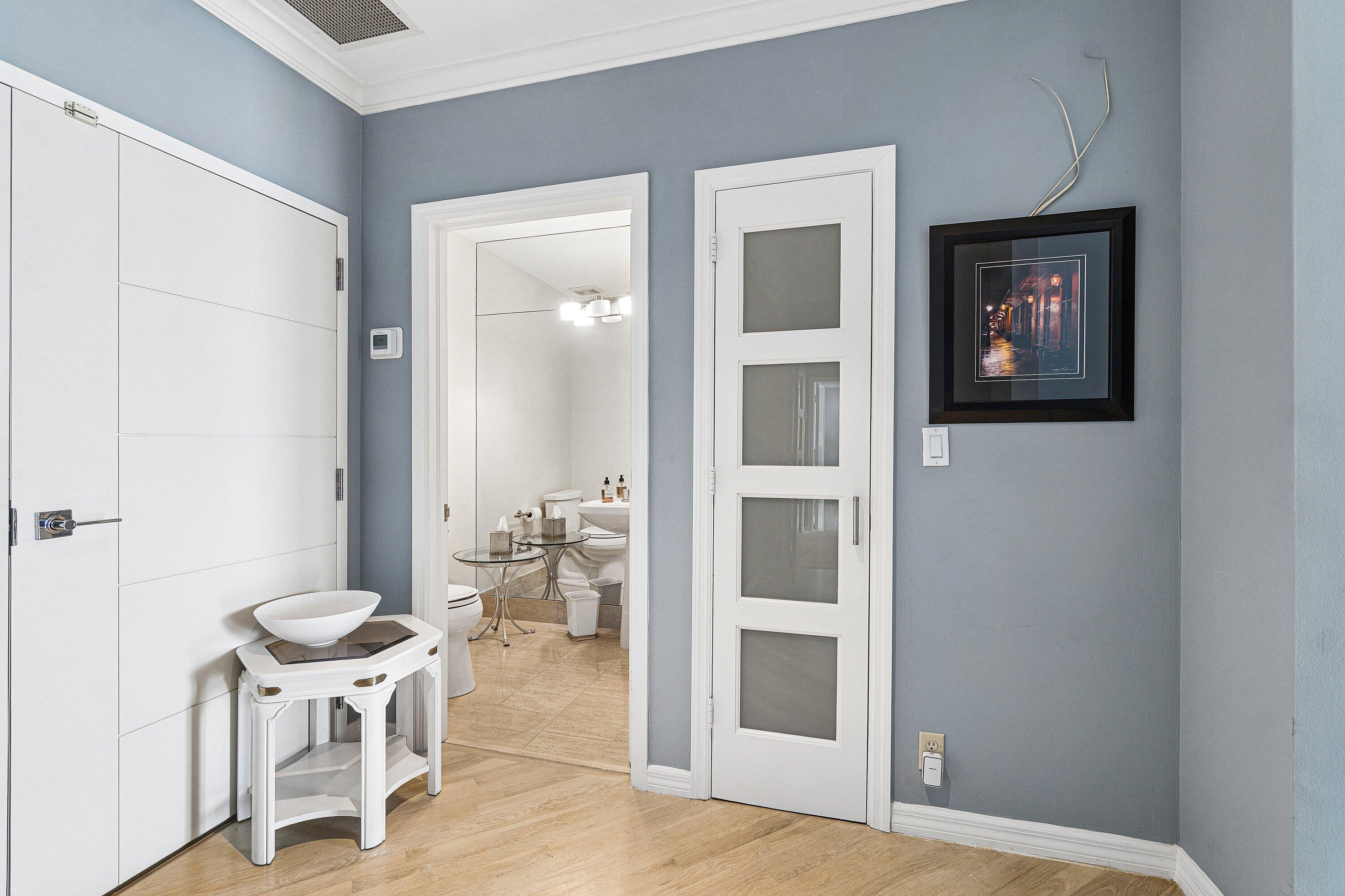 300 SE 5th Avenue Ph 8120