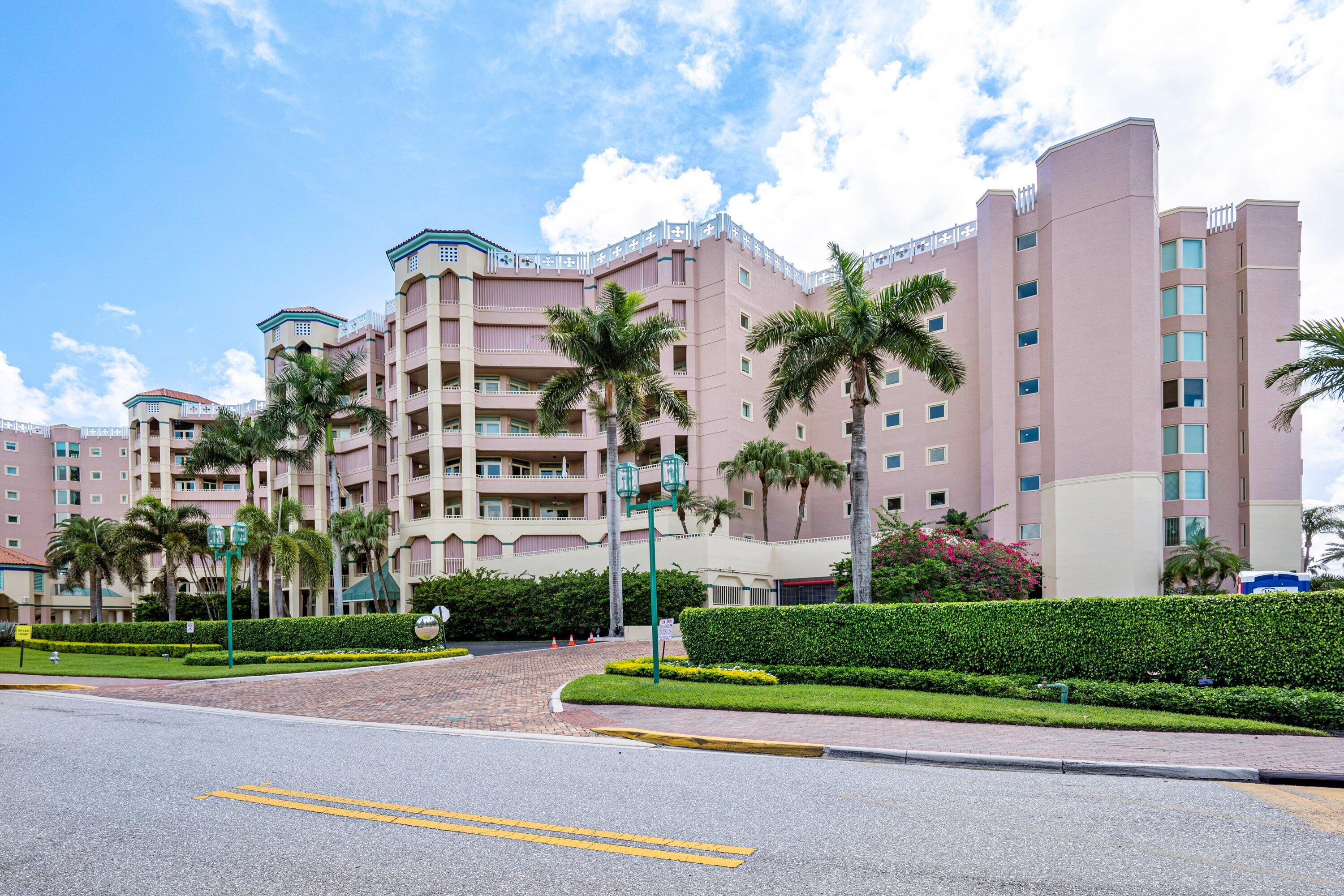 300 SE 5th Avenue Ph 8120