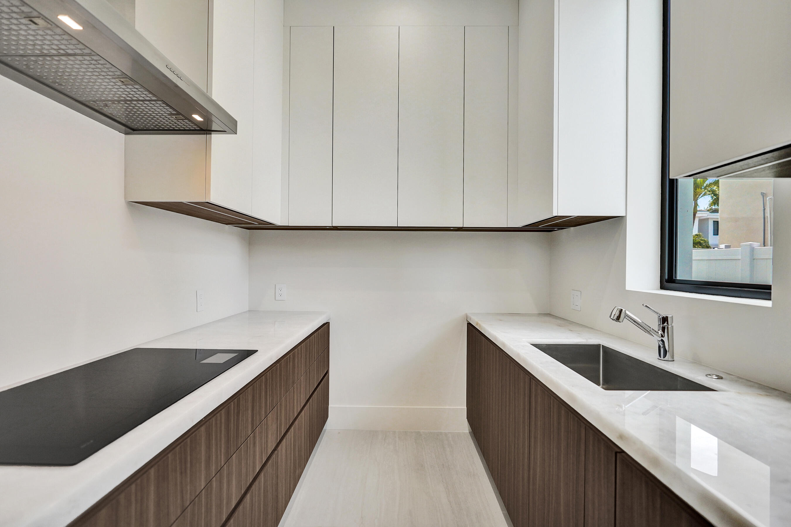 365 NE 3rd Street