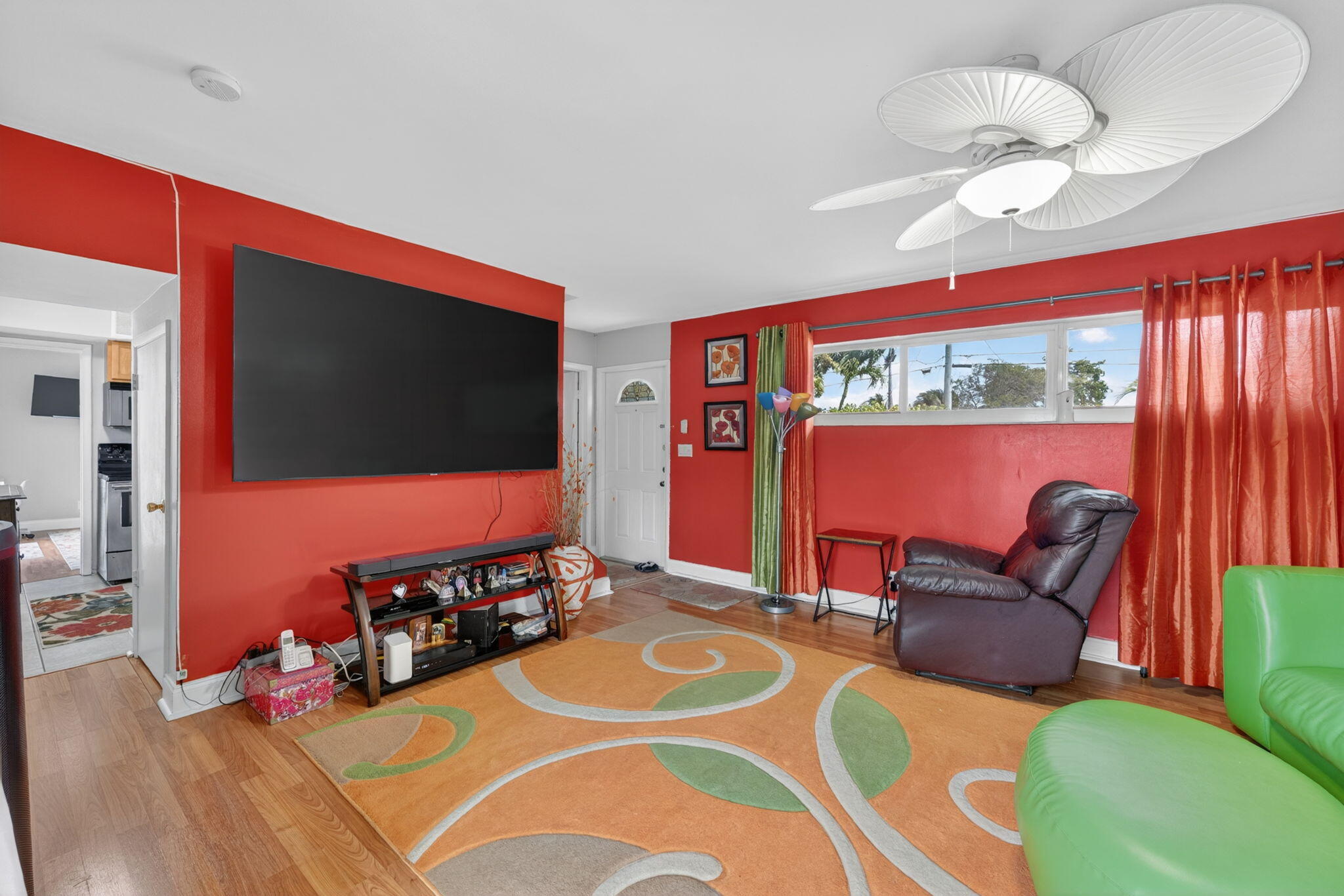 1380 NE 40th Drive