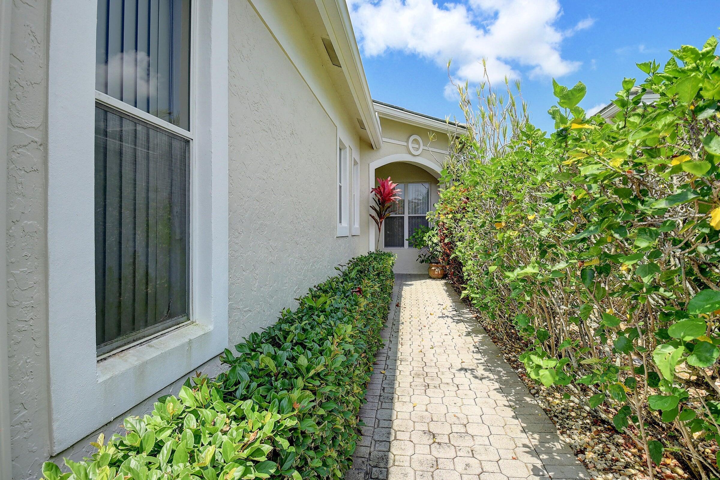 7725 Rockford Road