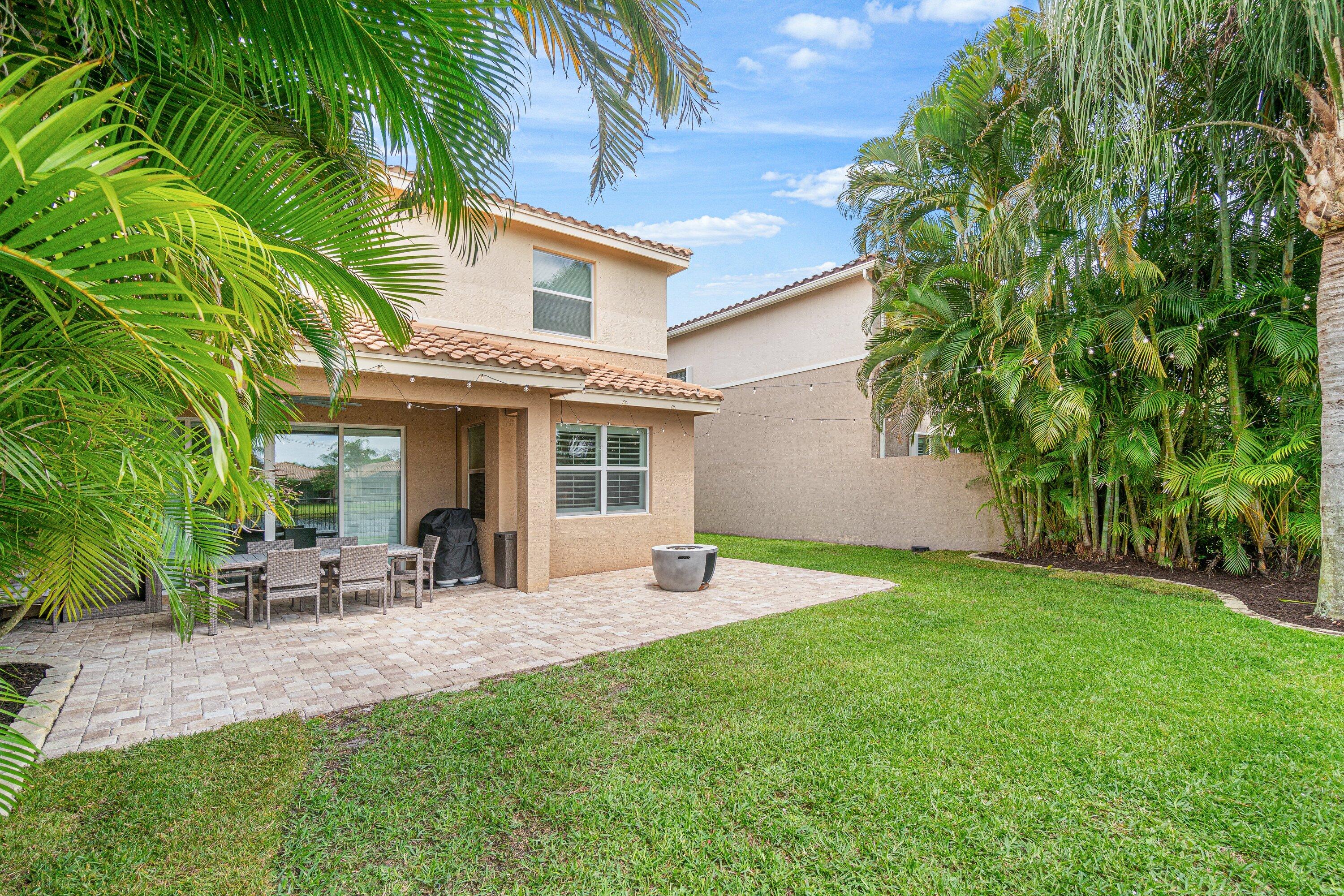 8300 Calabria Lakes Drive