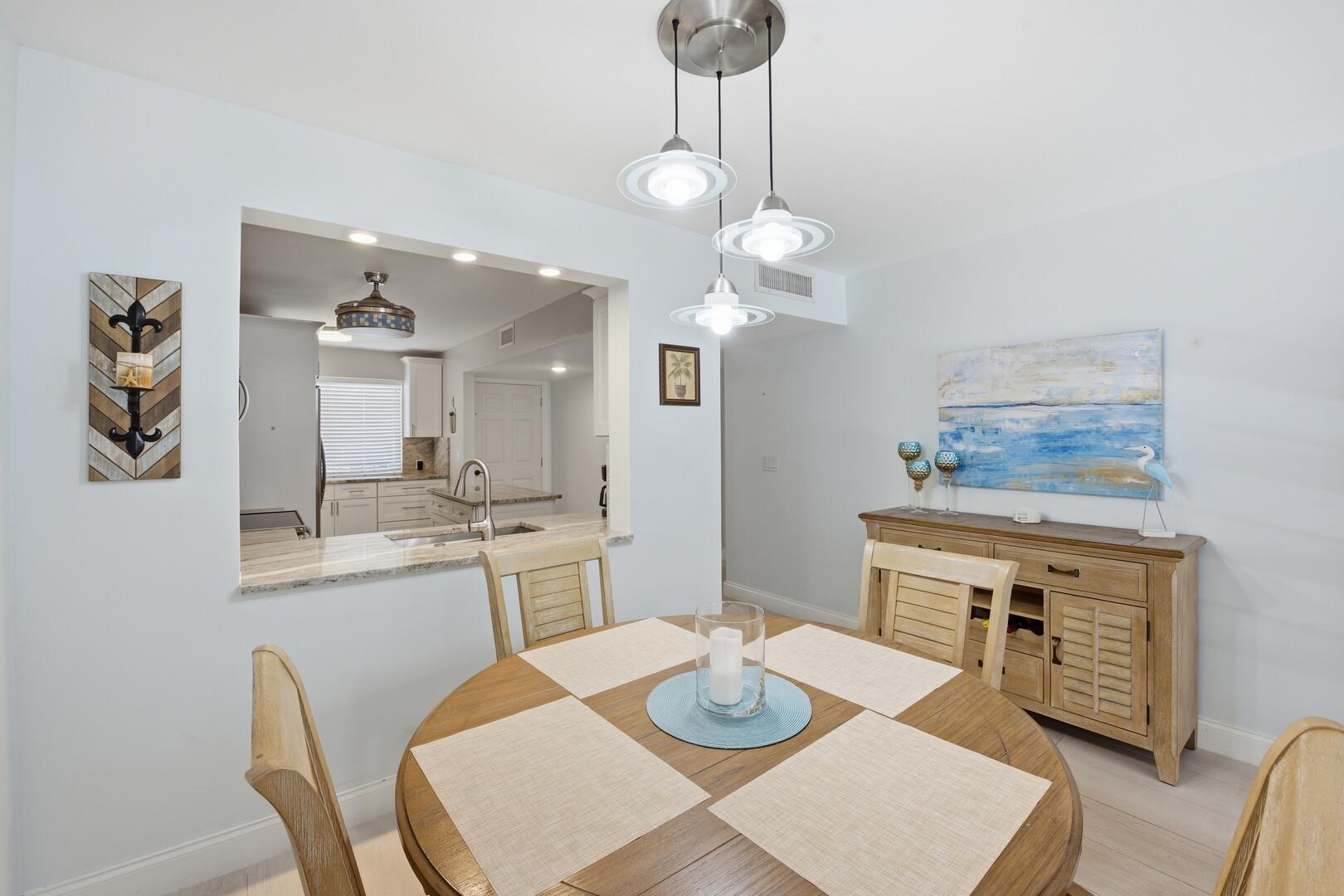 3138 Via Poinciana 306