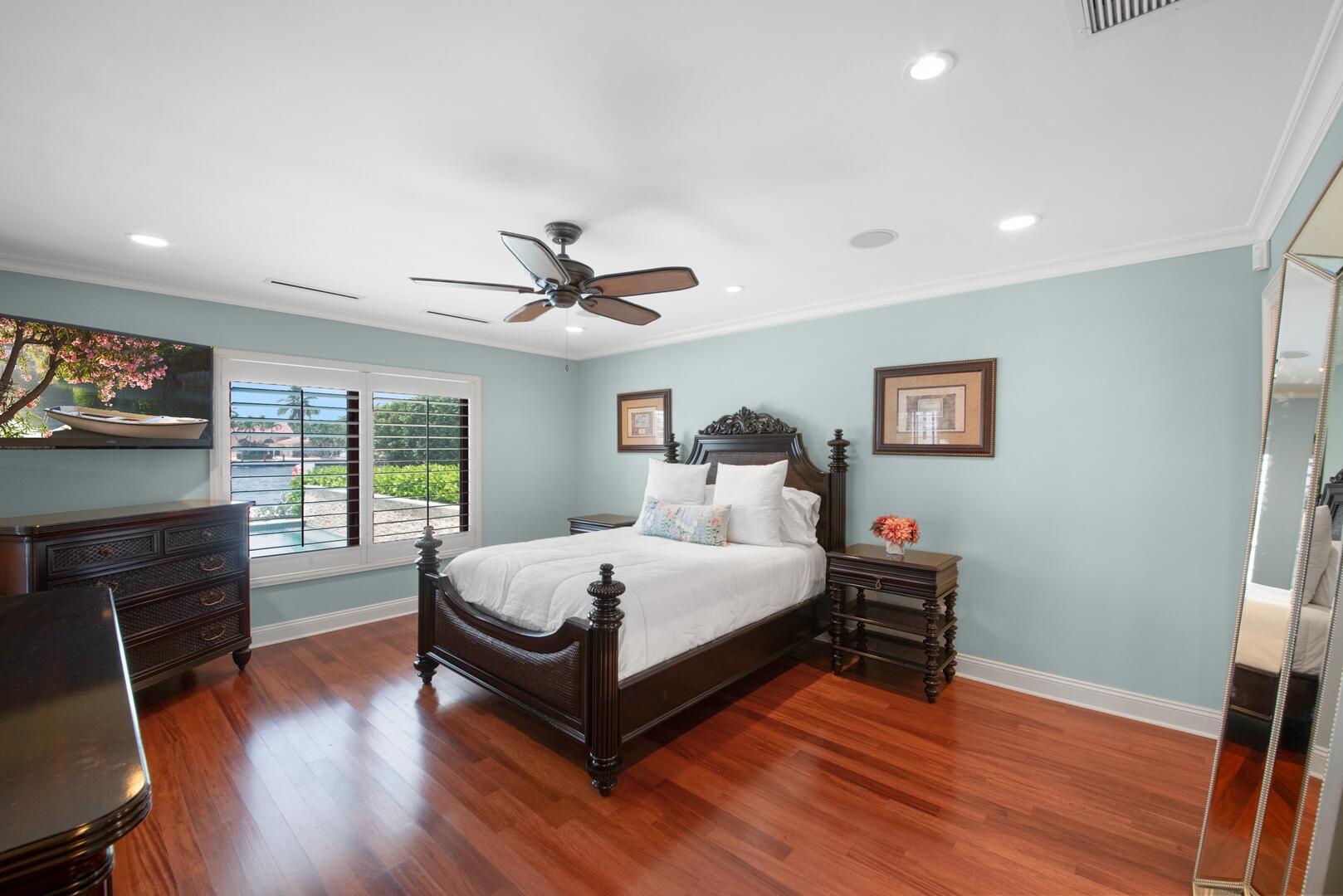 4555 W Tradewinds Avenue, Lauderdale-By-The-Sea