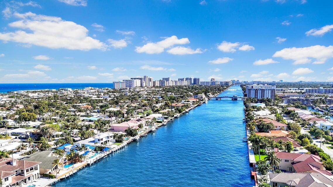 4555 W Tradewinds Avenue, Lauderdale-By-The-Sea