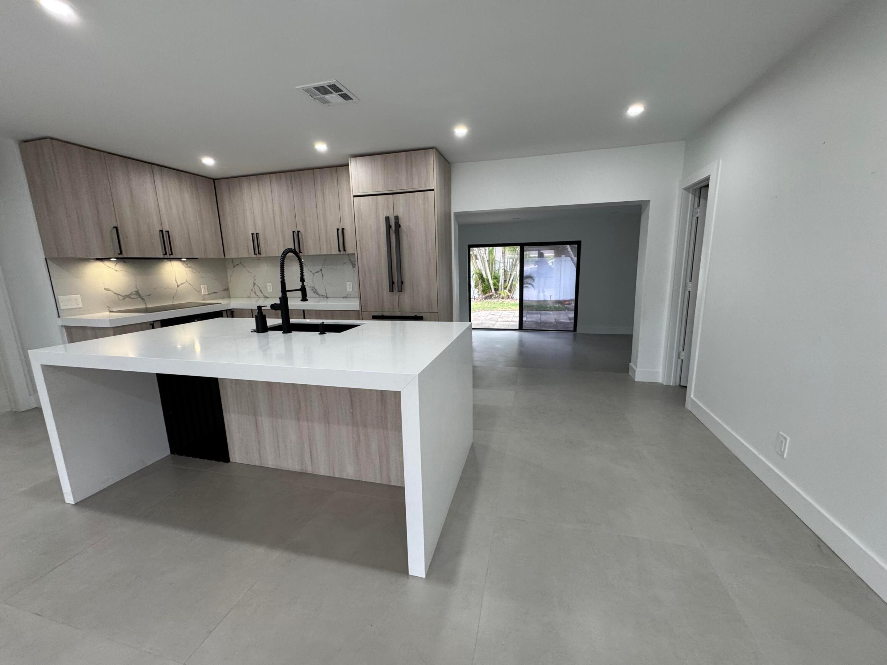 1133 SW 11th Street