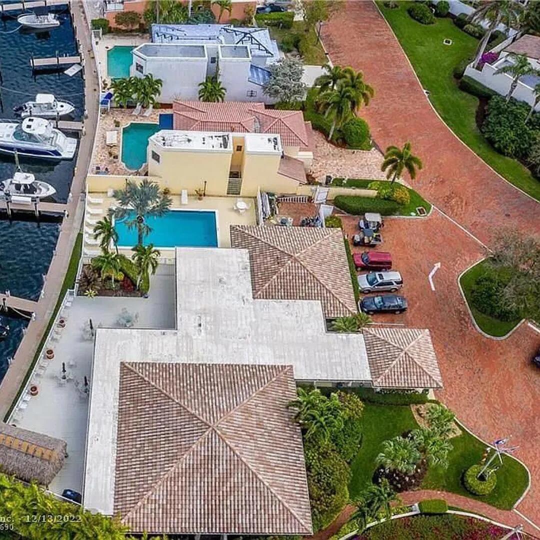 100 Pelican Pointe Drive 103