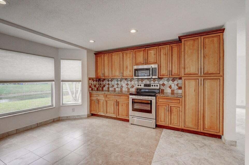 10758 Lake Jasmine Drive