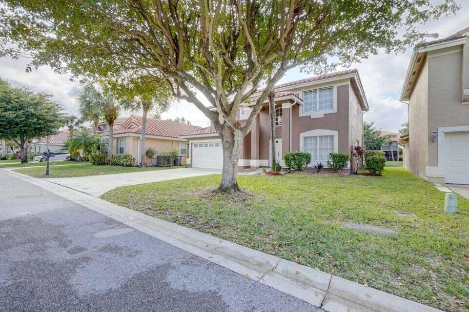 10758 Lake Jasmine Drive