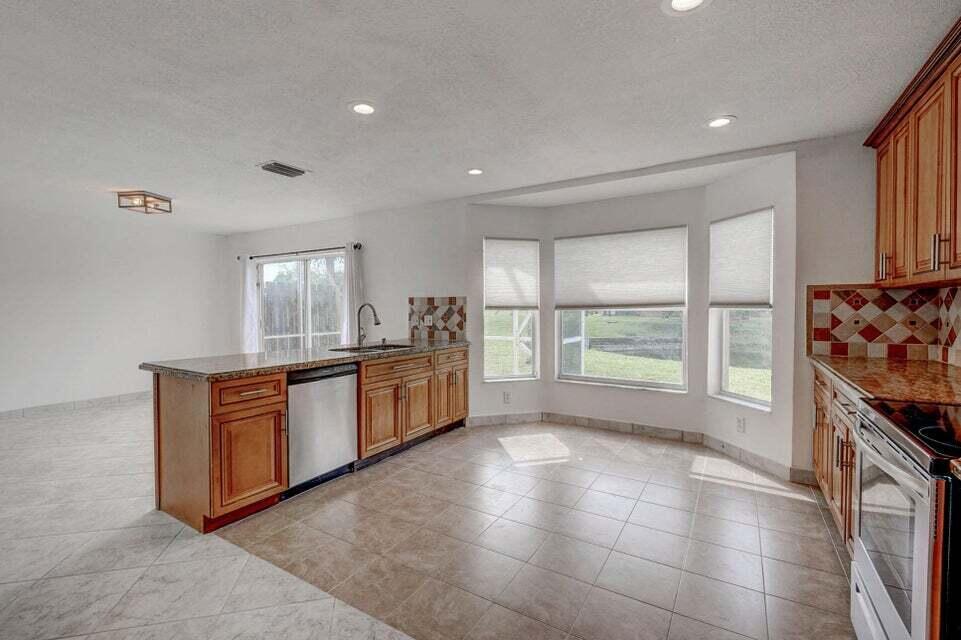 10758 Lake Jasmine Drive