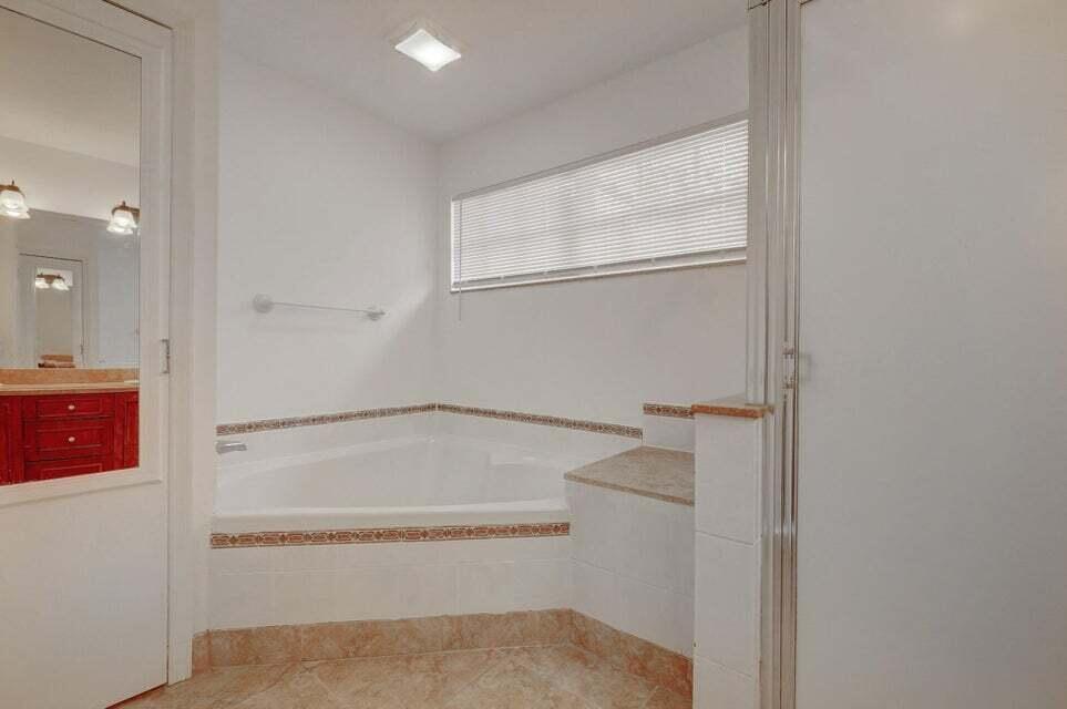 10758 Lake Jasmine Drive