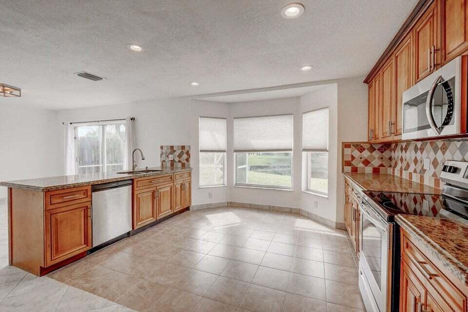 10758 Lake Jasmine Drive