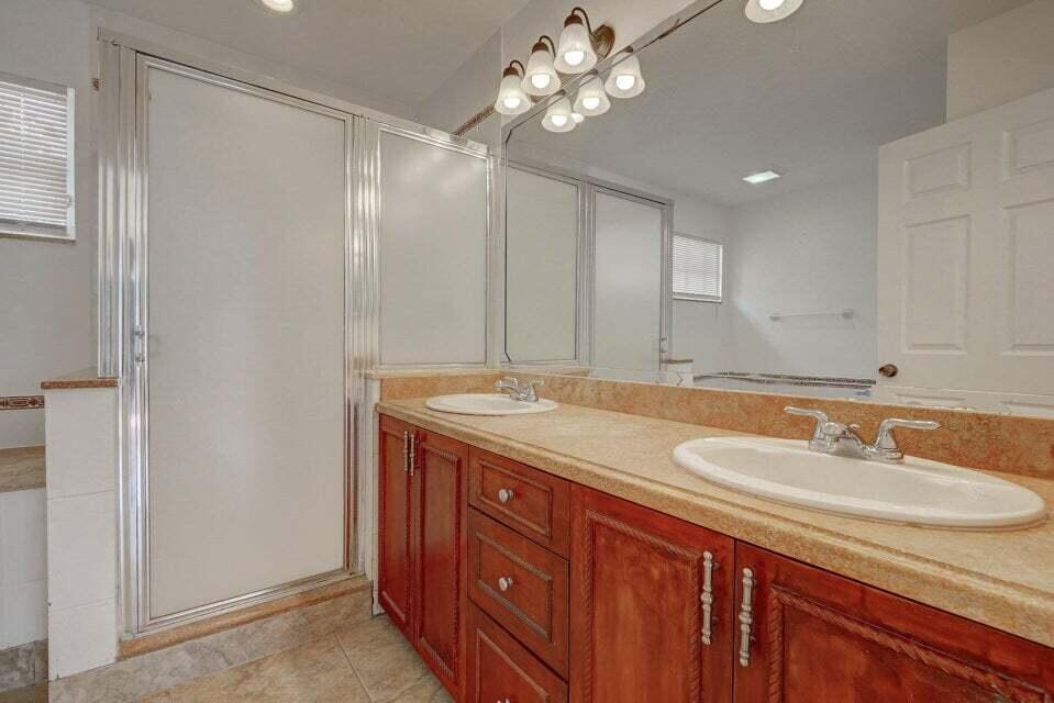 10758 Lake Jasmine Drive