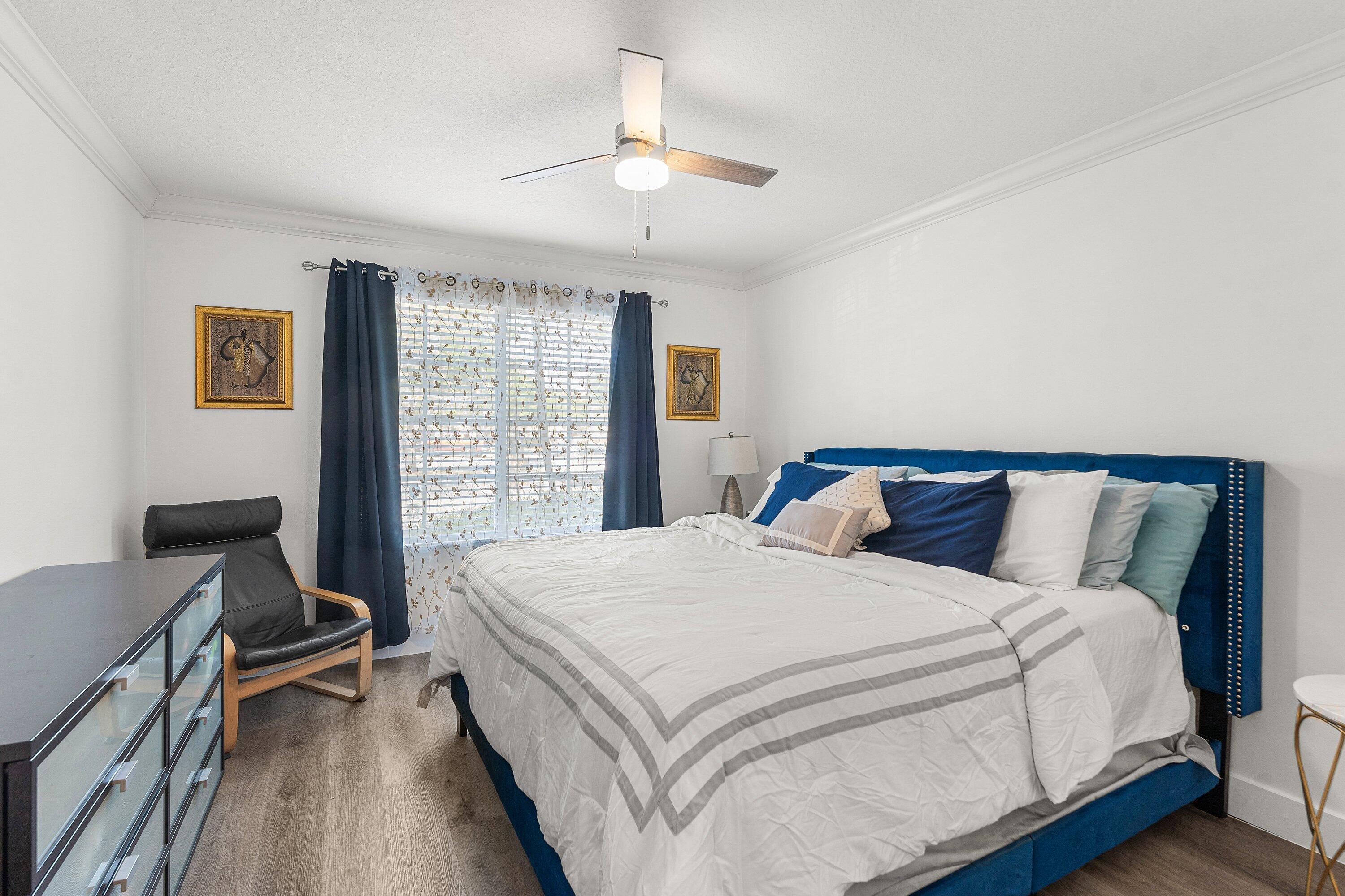 4180 W San Marino Boulevard 107