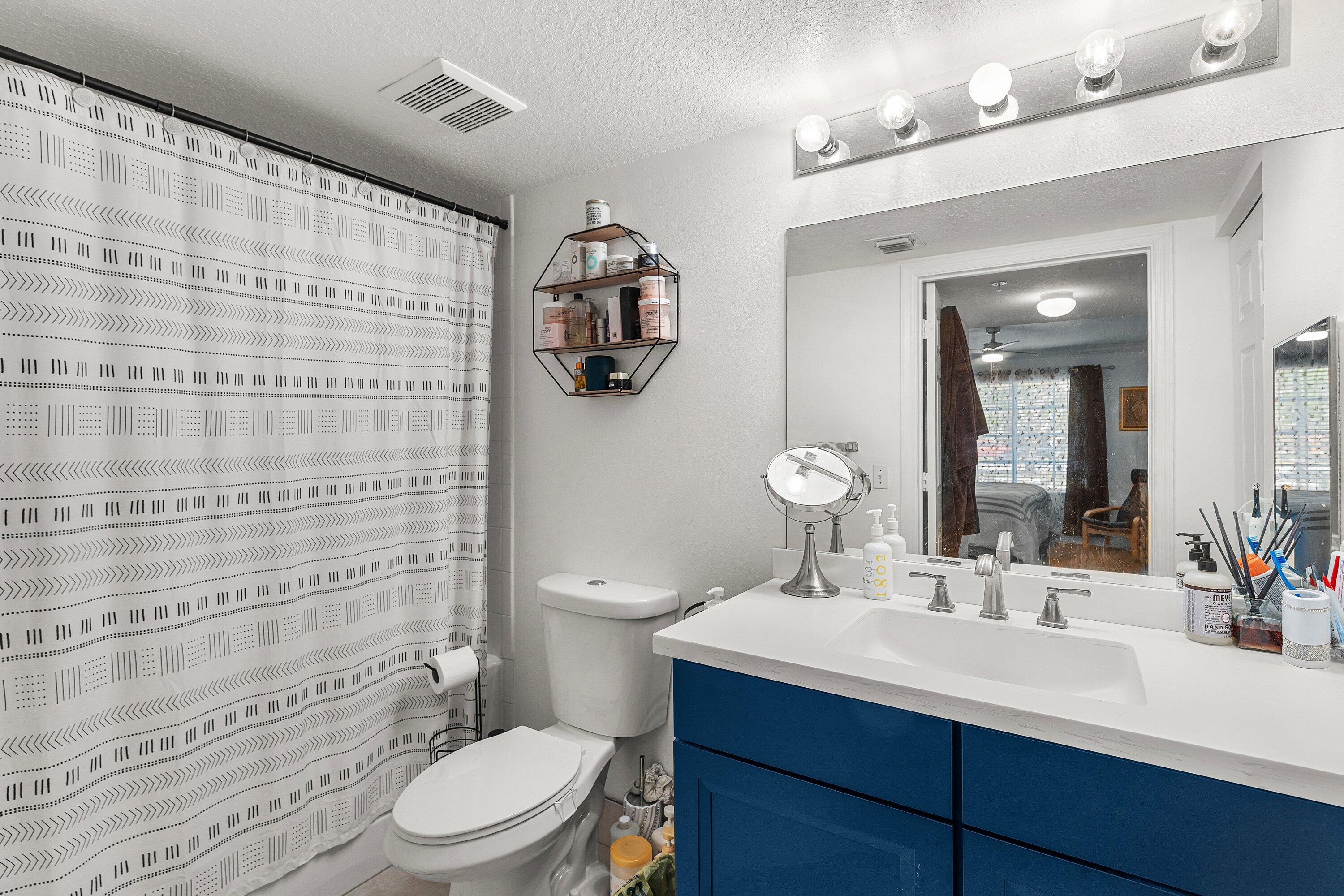 4180 W San Marino Boulevard 107