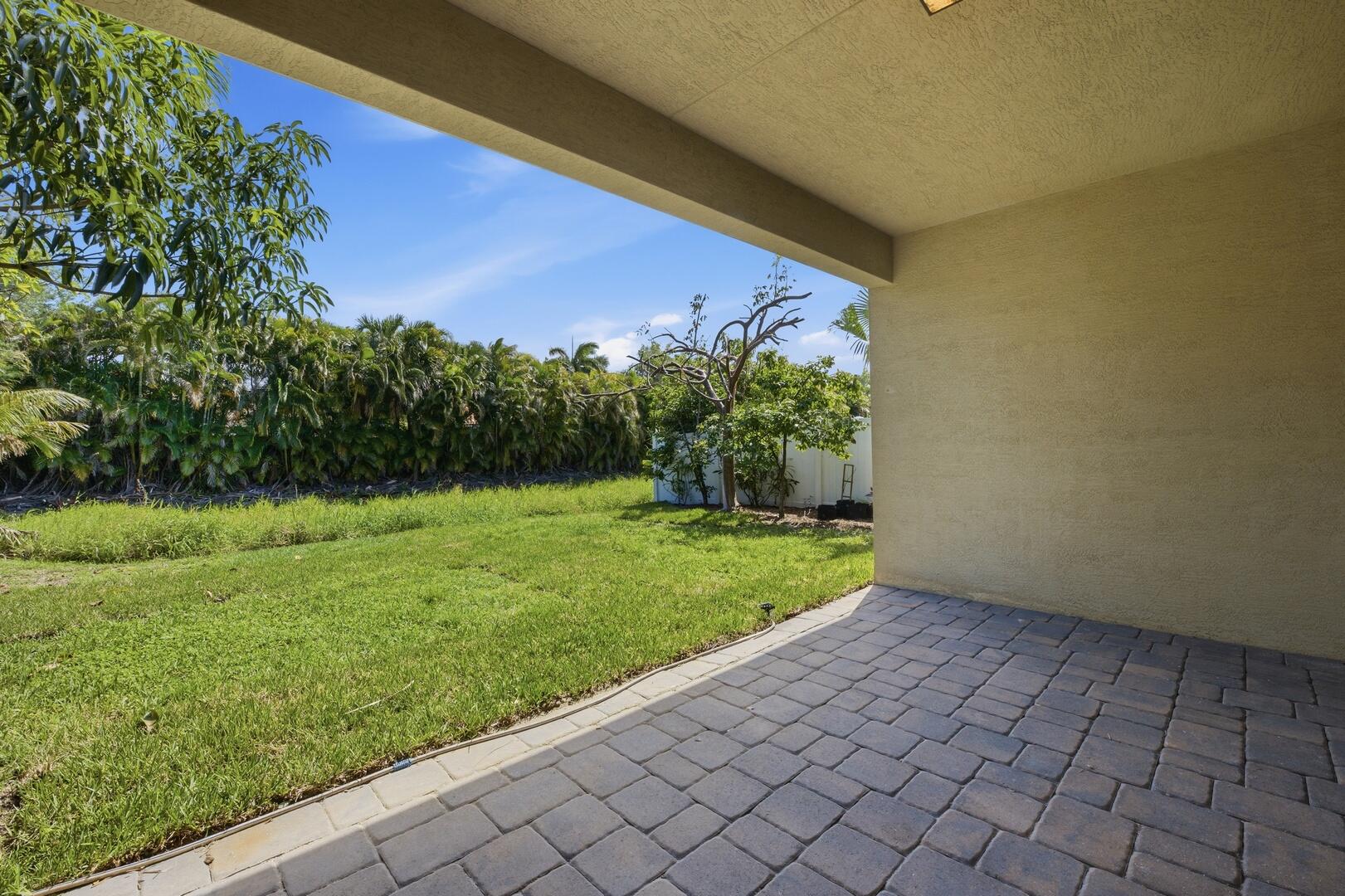 4010 Tomoka Drive