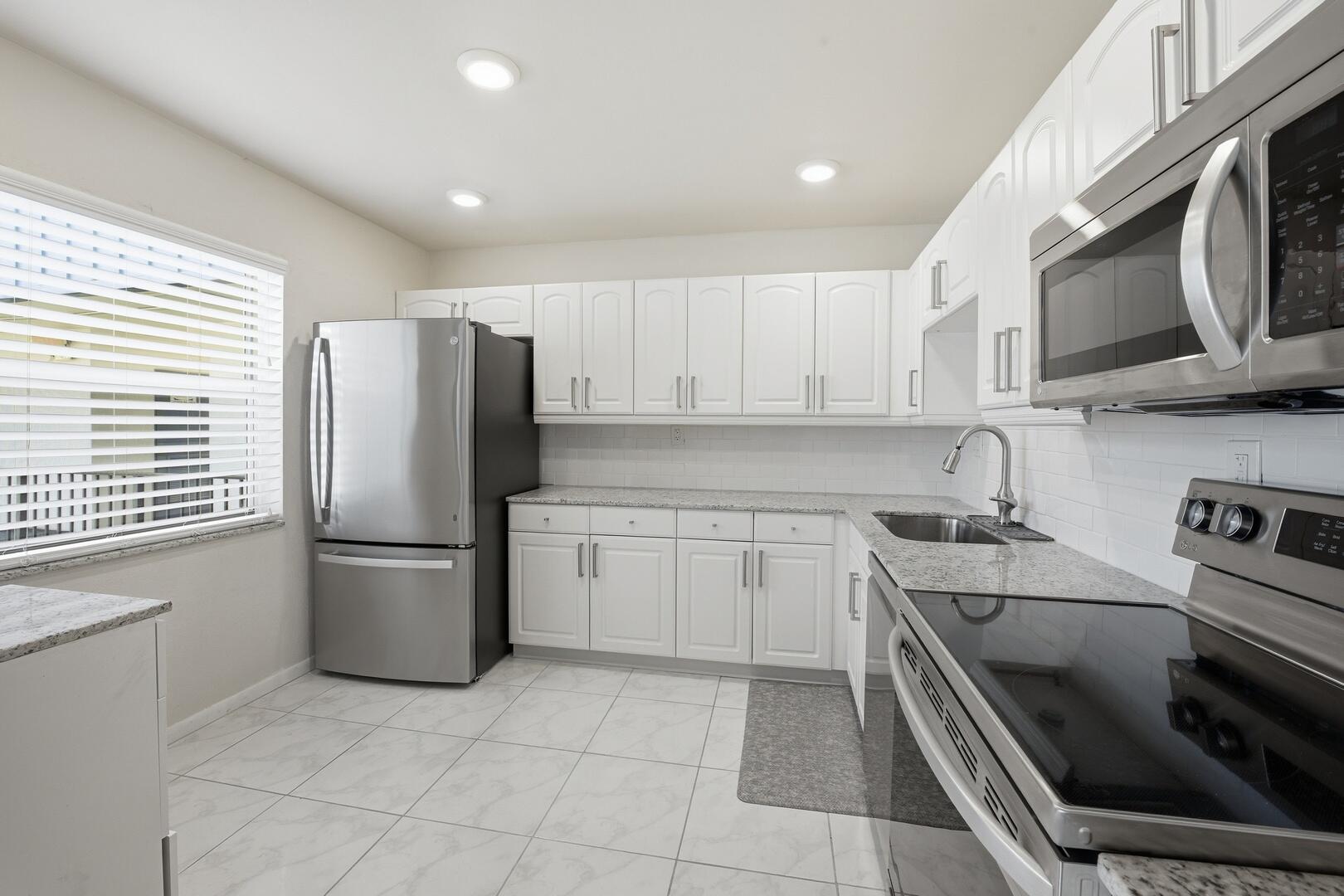 563 Piedmont L