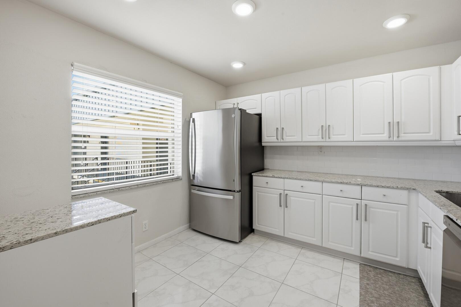 563 Piedmont L