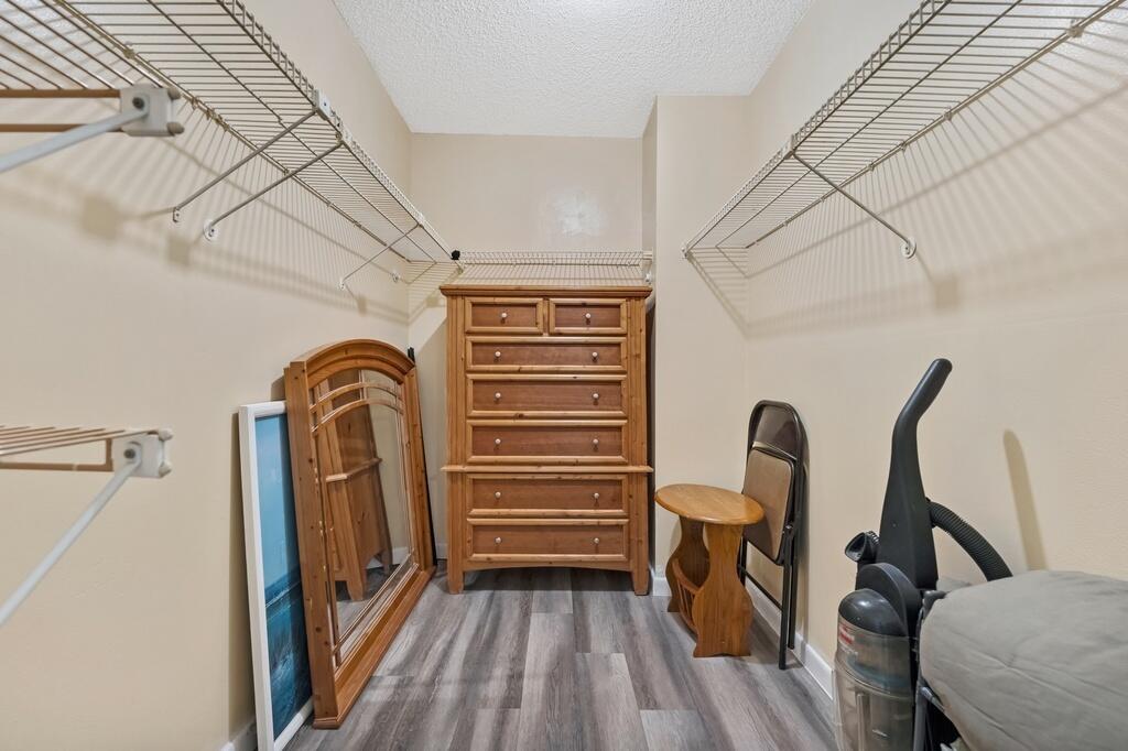 8280 SW 24th Street 7210