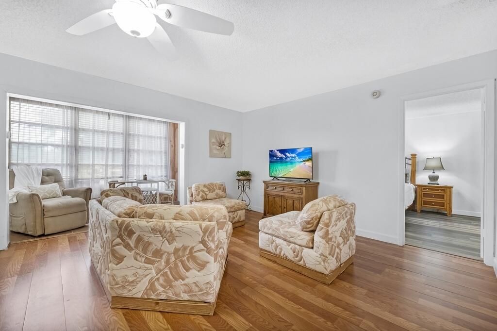 8280 SW 24th Street 7210