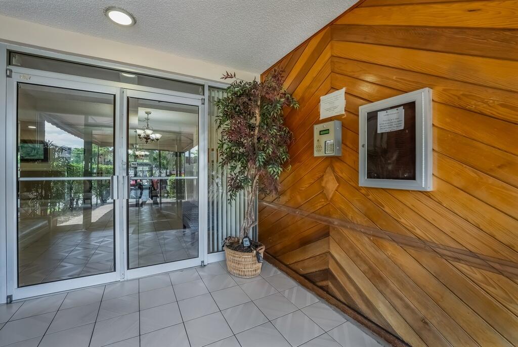 8280 SW 24th Street 7210
