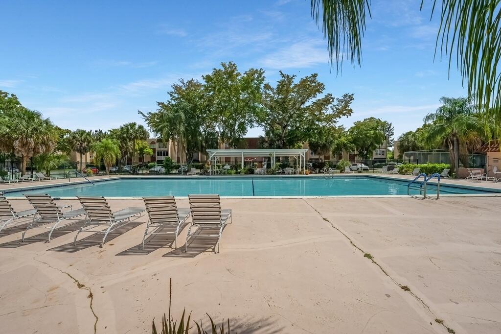 8280 SW 24th Street 7210
