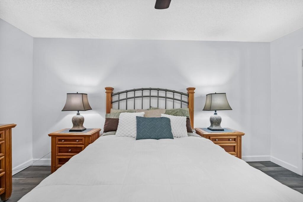 8280 SW 24th Street 7210