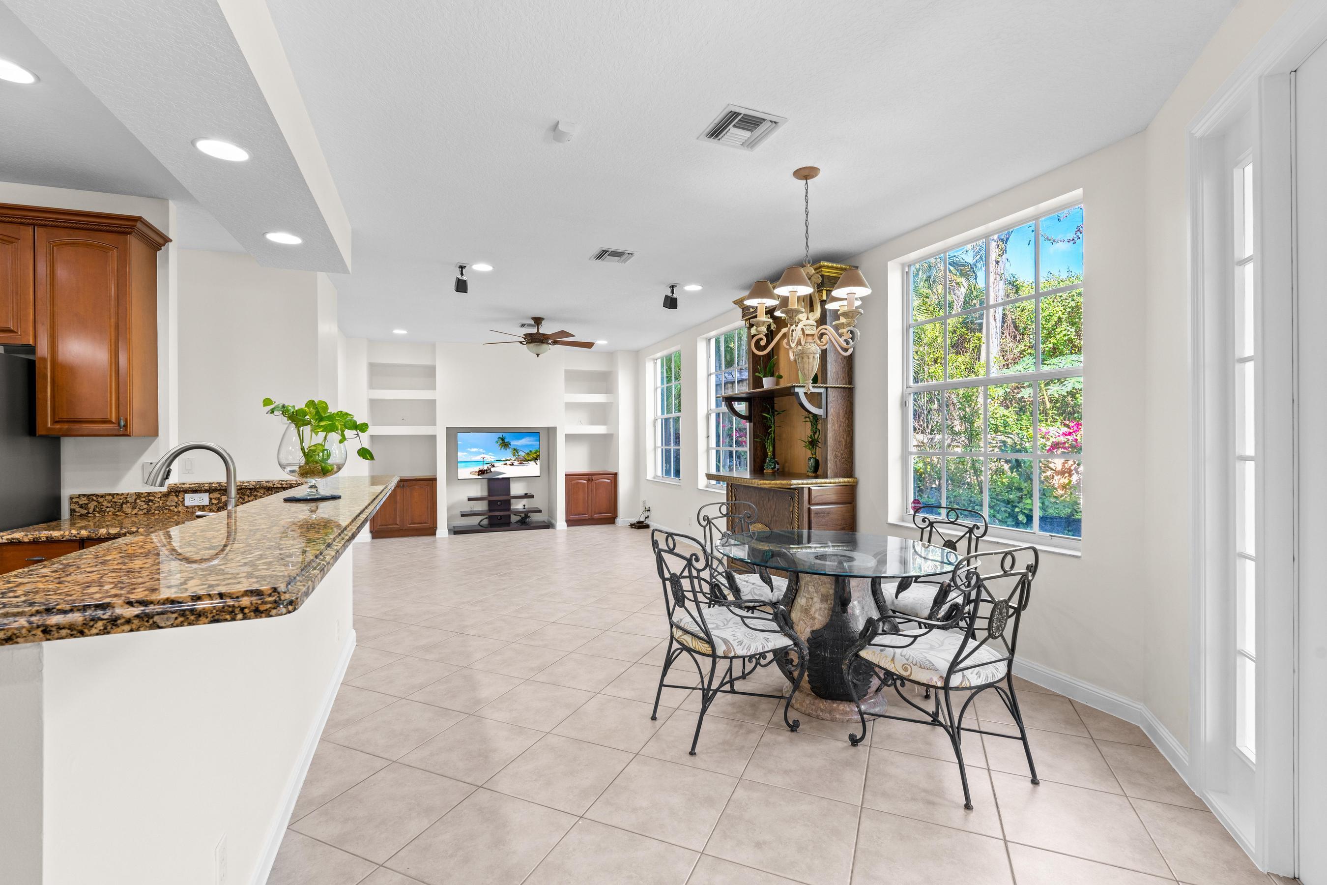 9905 Coronado Lake Drive