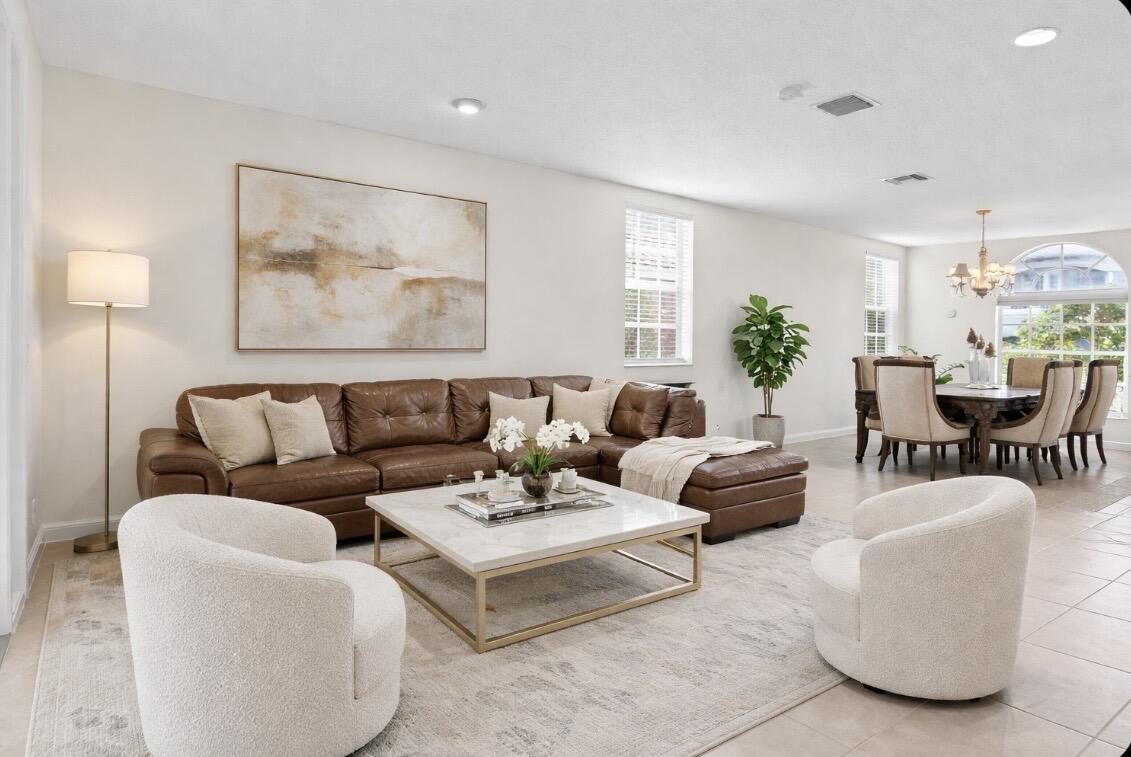 9905 Coronado Lake Drive