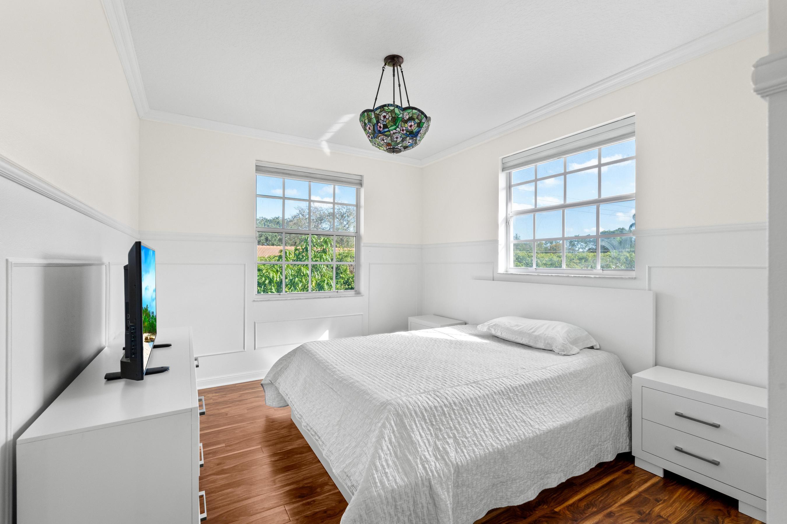 9905 Coronado Lake Drive