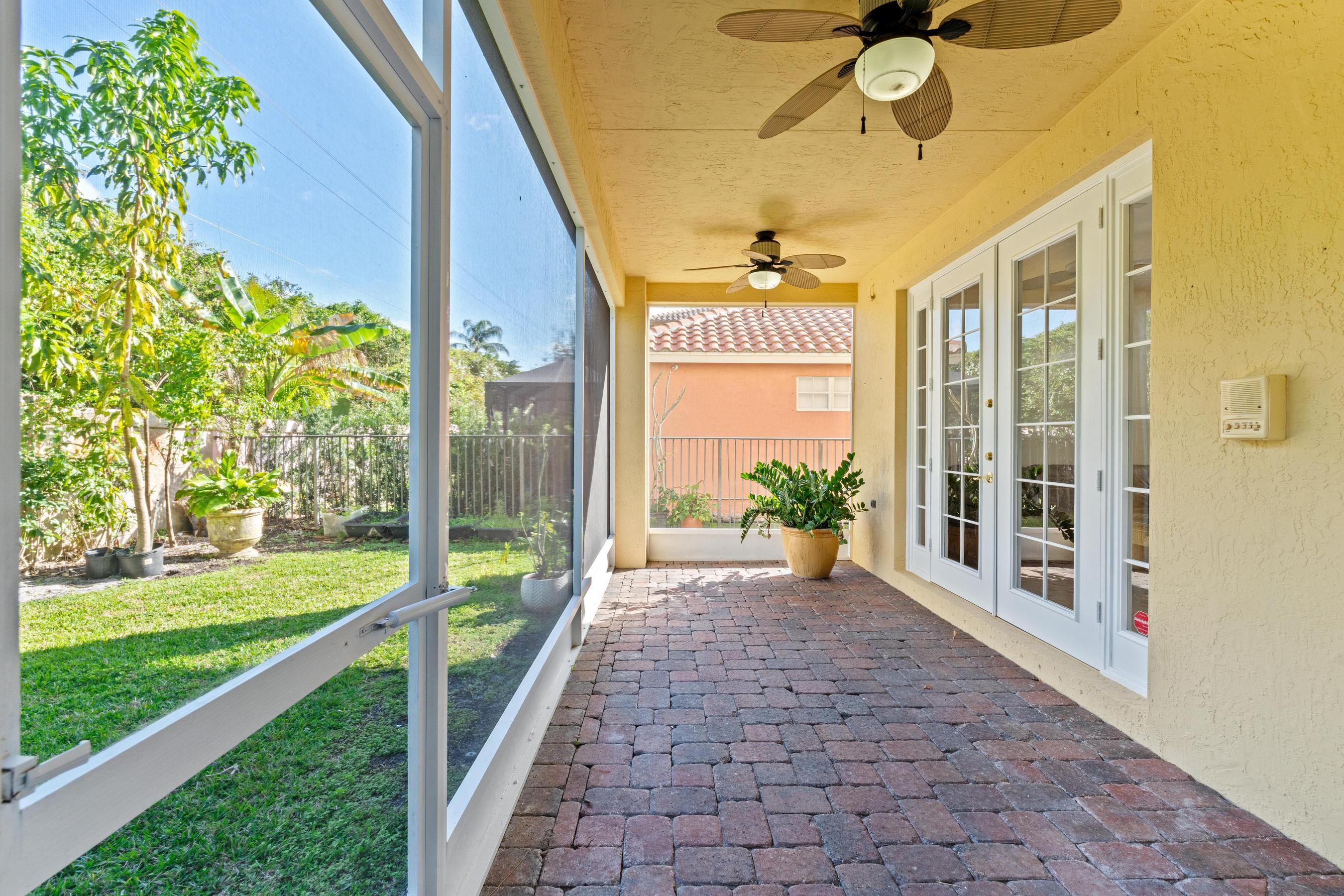 9905 Coronado Lake Drive