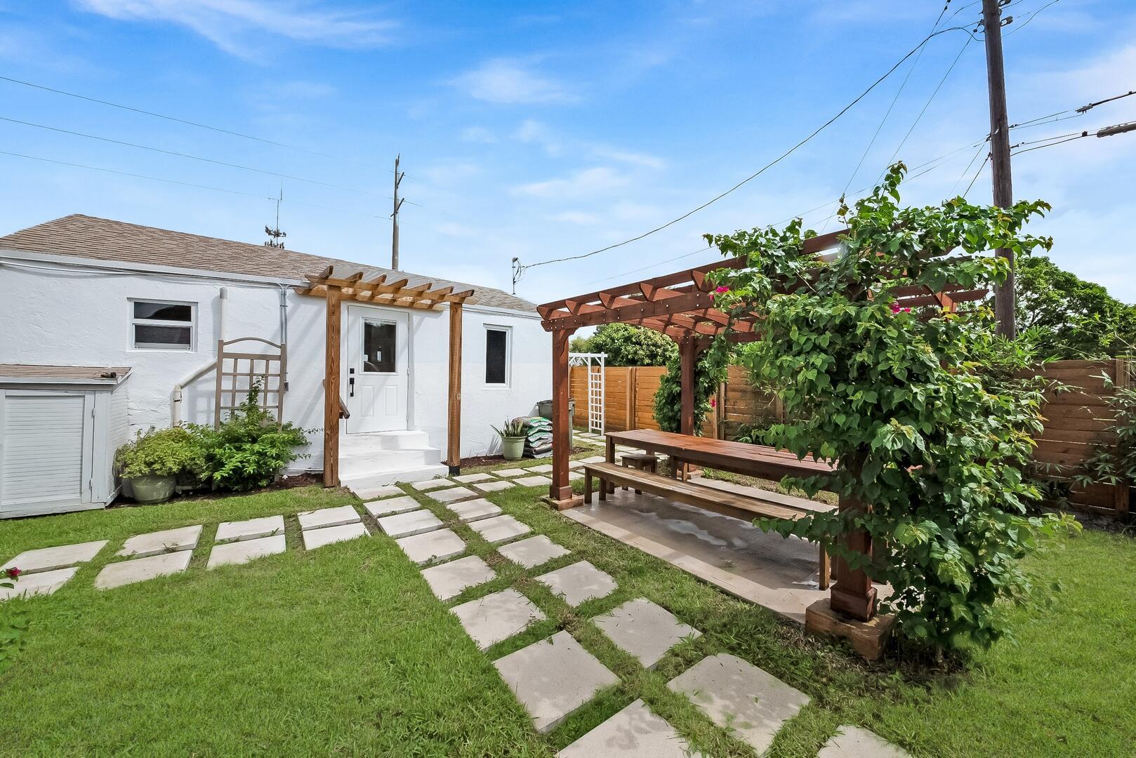 308 SW 1st Street