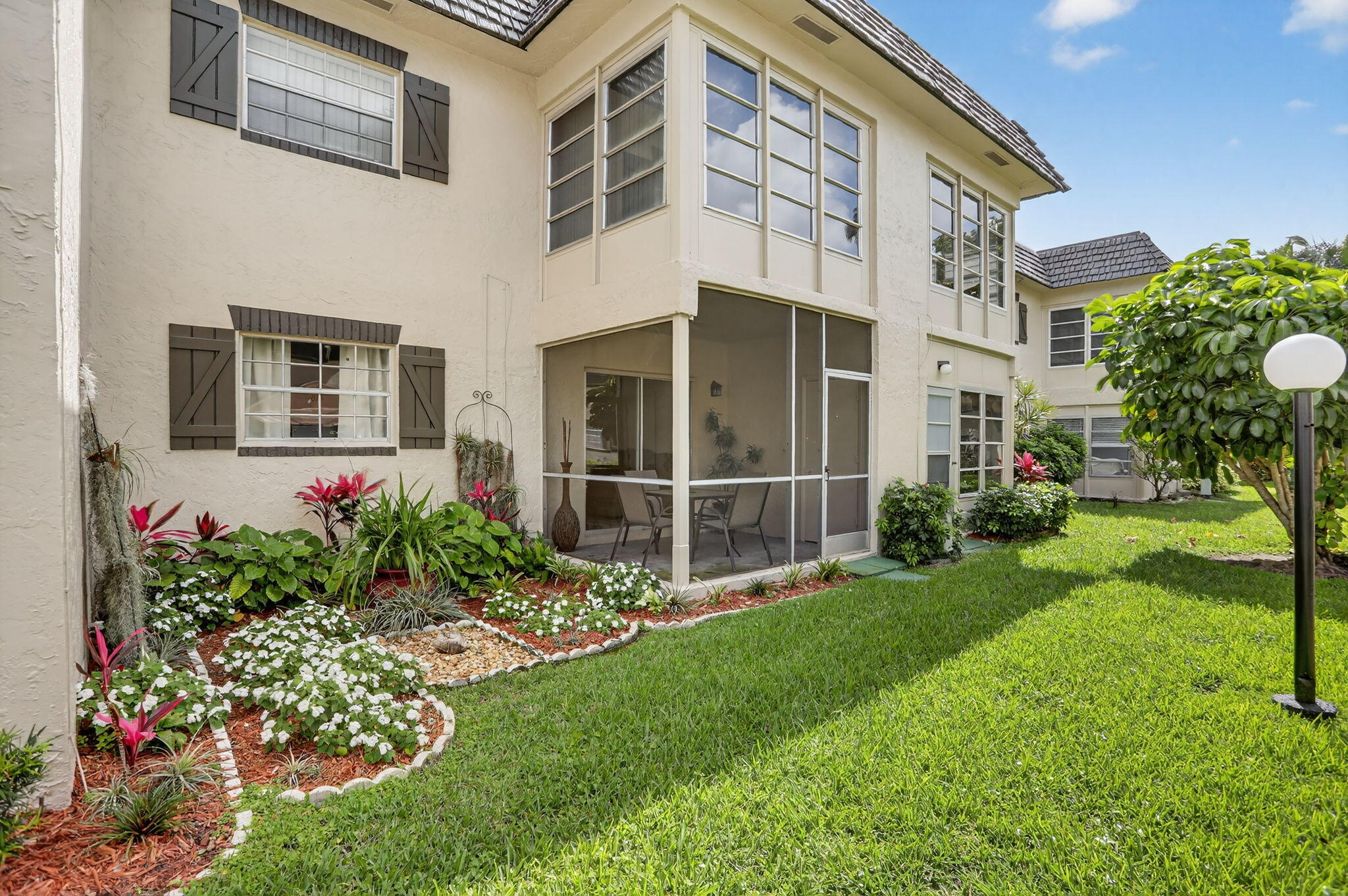 375 SW 56th Avenue 103