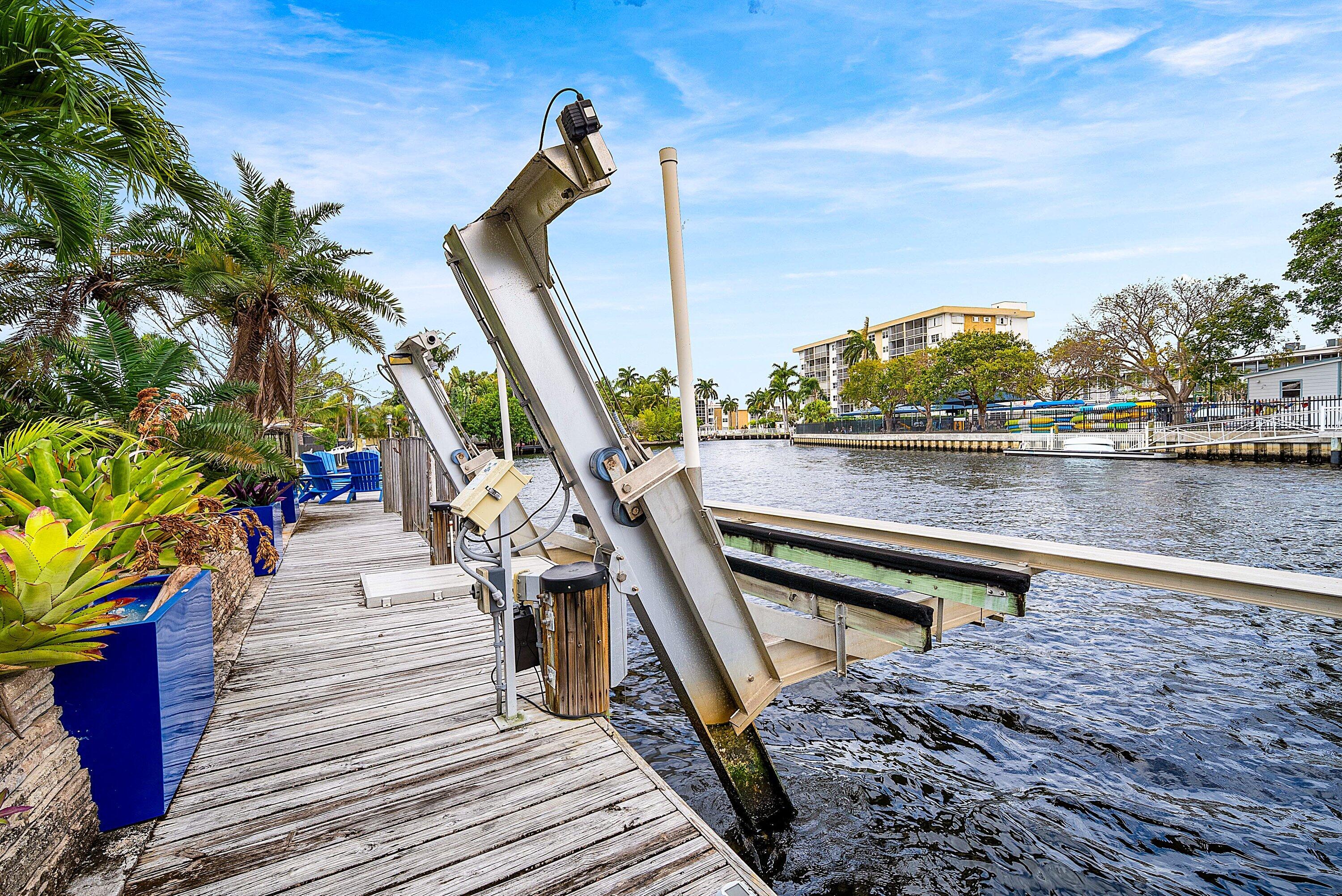 1733 Coral Gardens Drive