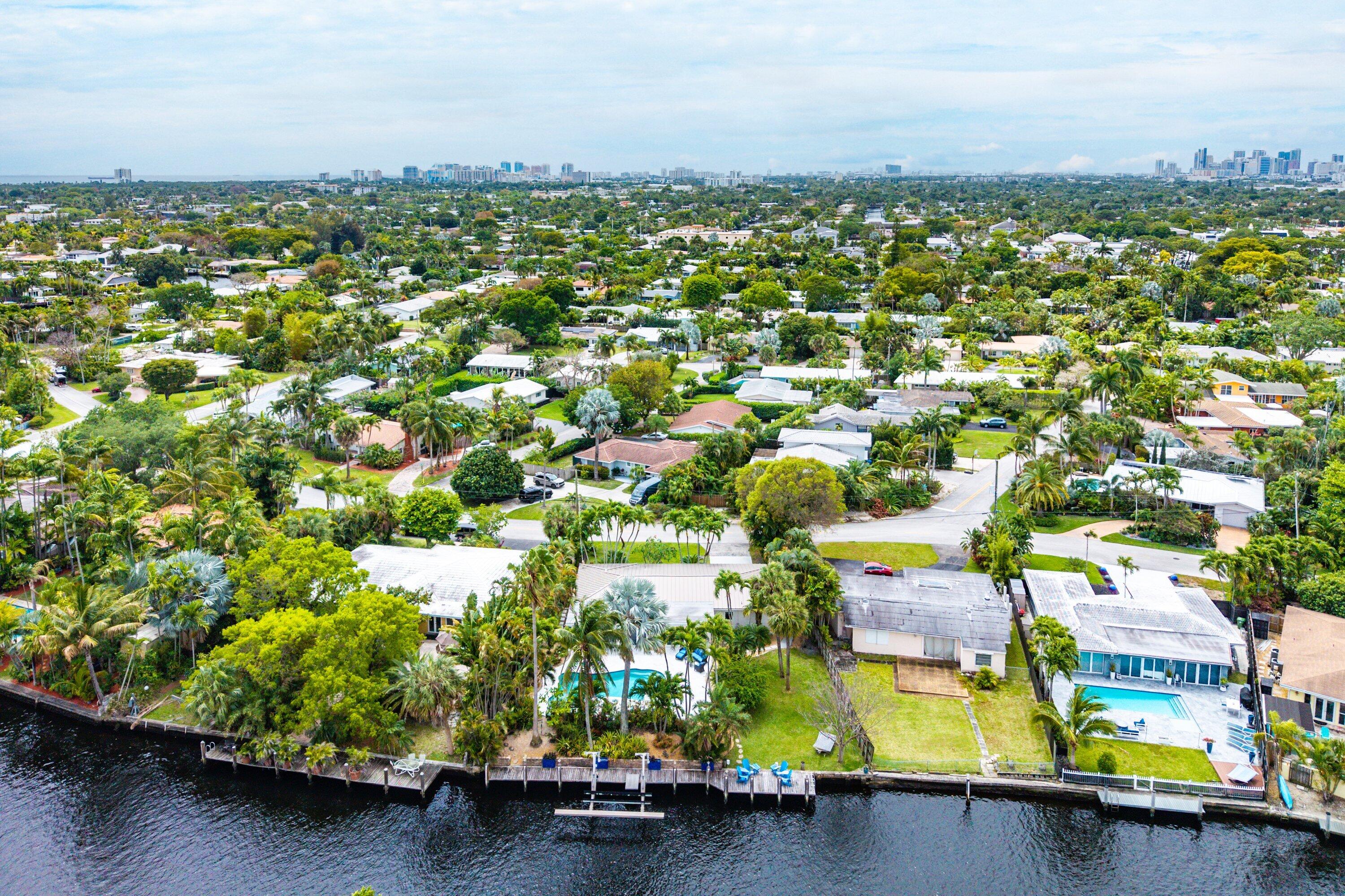 1733 Coral Gardens Drive