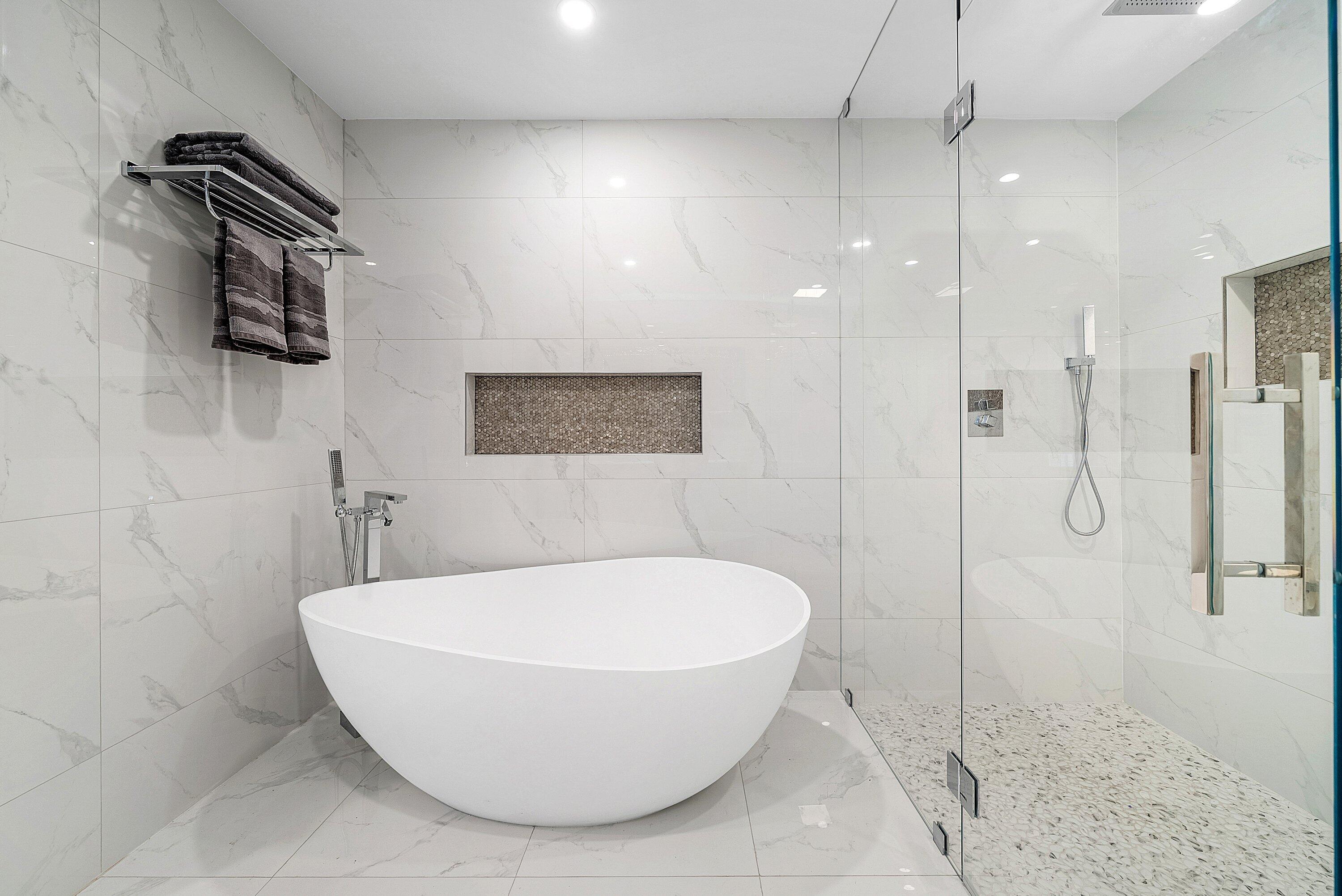 1733 Coral Gardens Drive